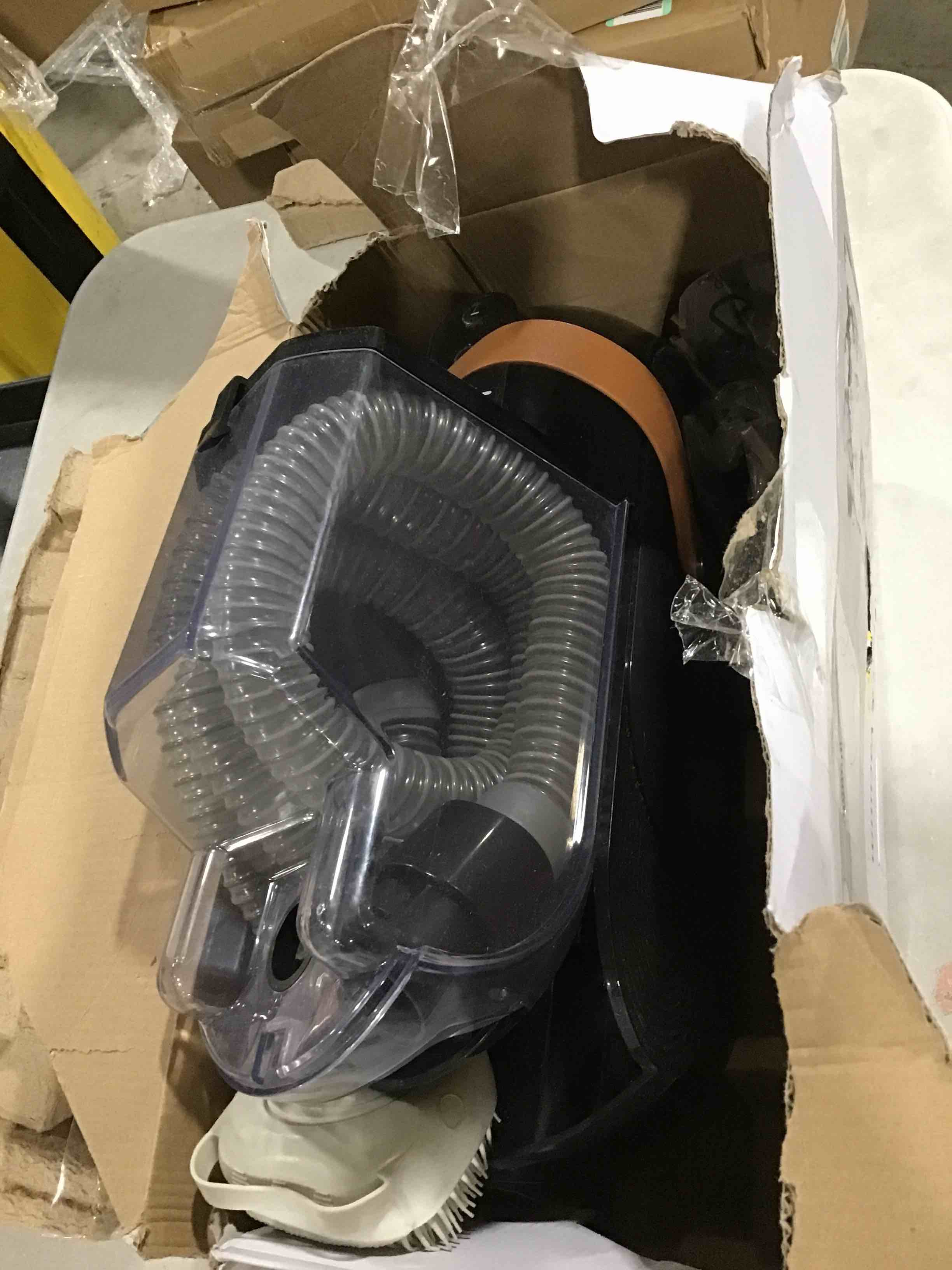 https://s3.amazonaws.com/lotting-images-prod/bidfta/RED6105201_1716492852175.jpeg