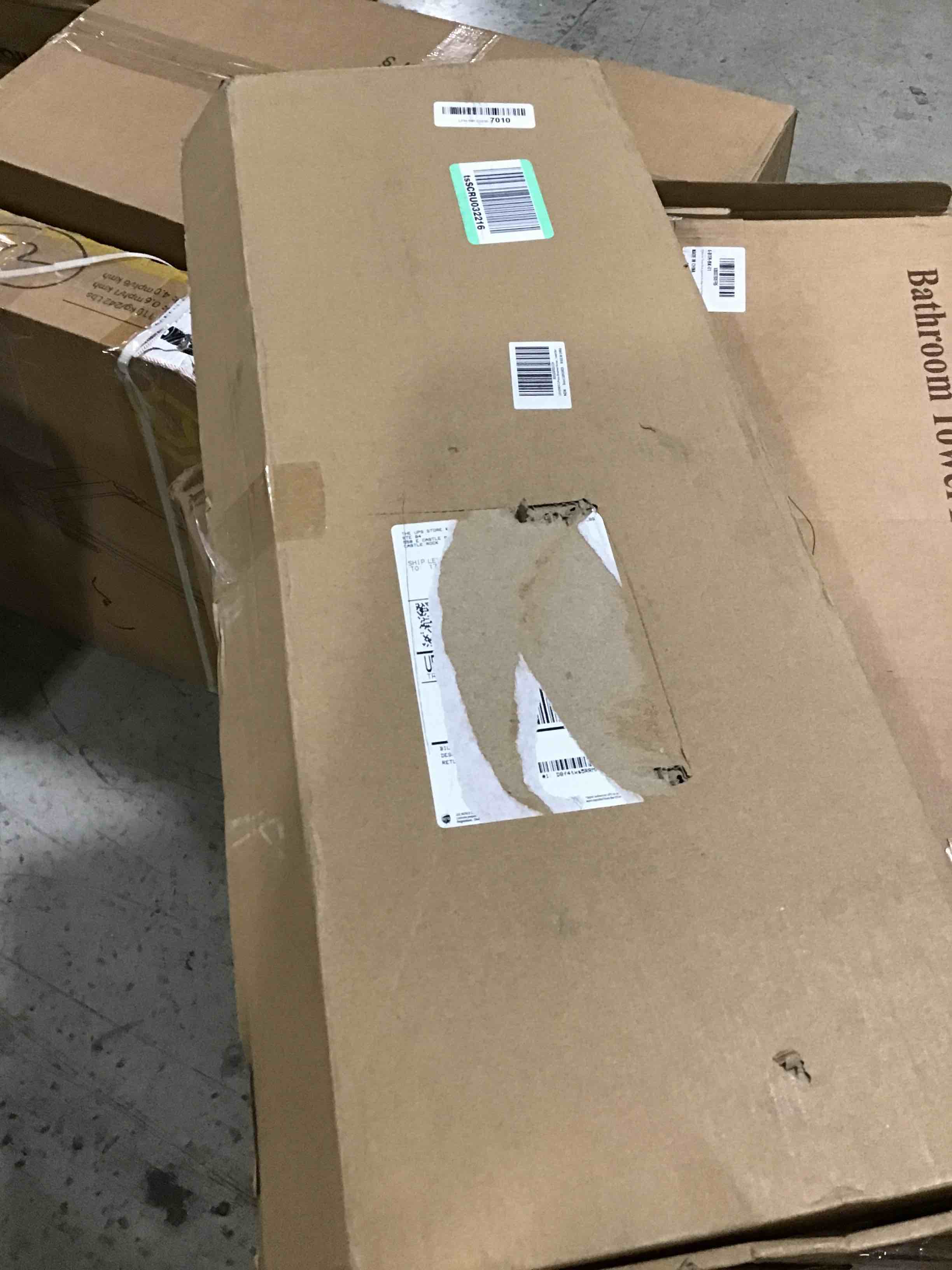 https://s3.amazonaws.com/lotting-images-prod/bidfta/RED6105256_1716560802787.jpeg
