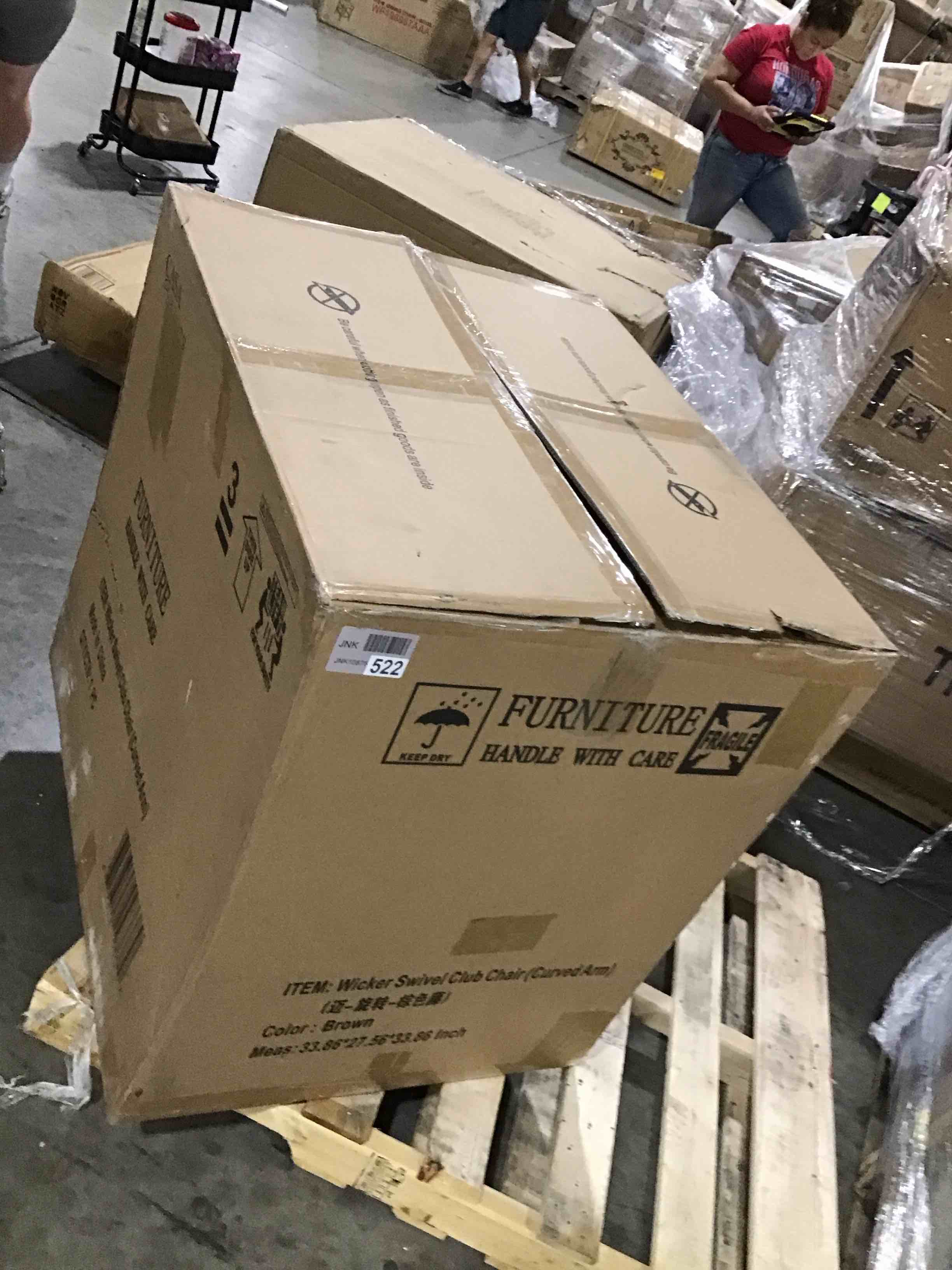 https://s3.amazonaws.com/lotting-images-prod/bidfta/RED6105292_1716570832000.jpeg