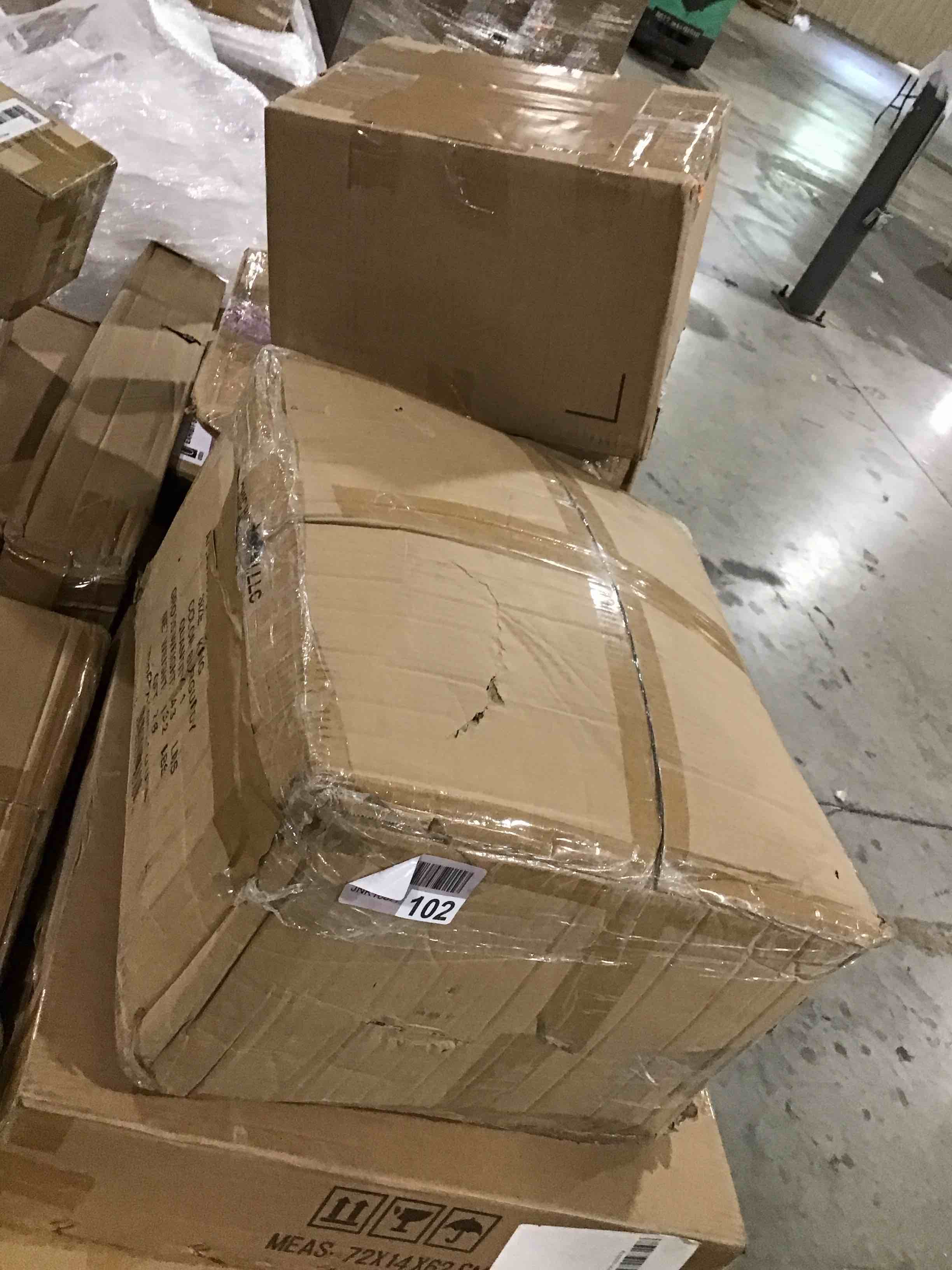 https://s3.amazonaws.com/lotting-images-prod/bidfta/RED6105304_1716575438709.jpeg
