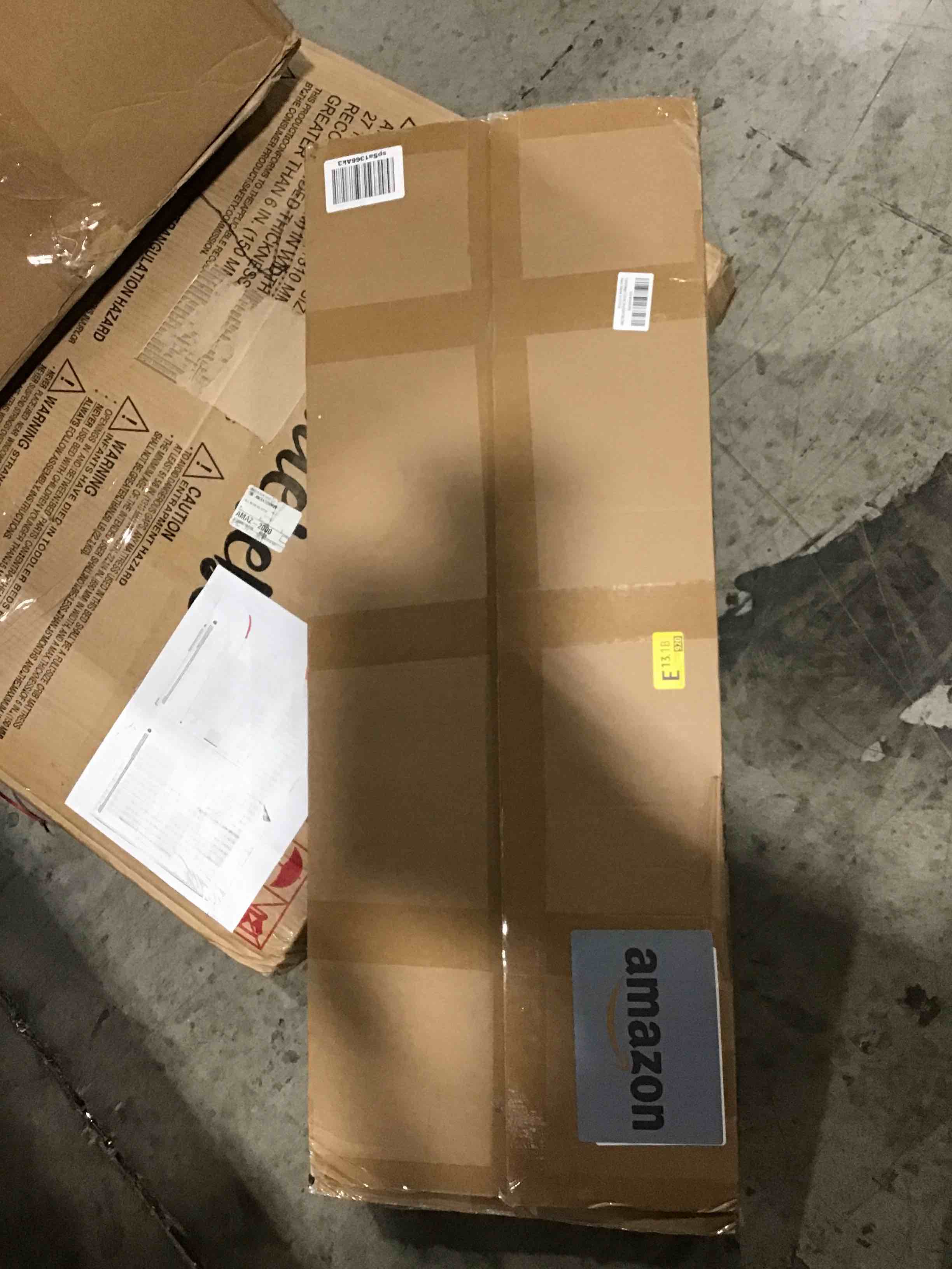 https://s3.amazonaws.com/lotting-images-prod/bidfta/RED6105413_1716894605889.jpeg