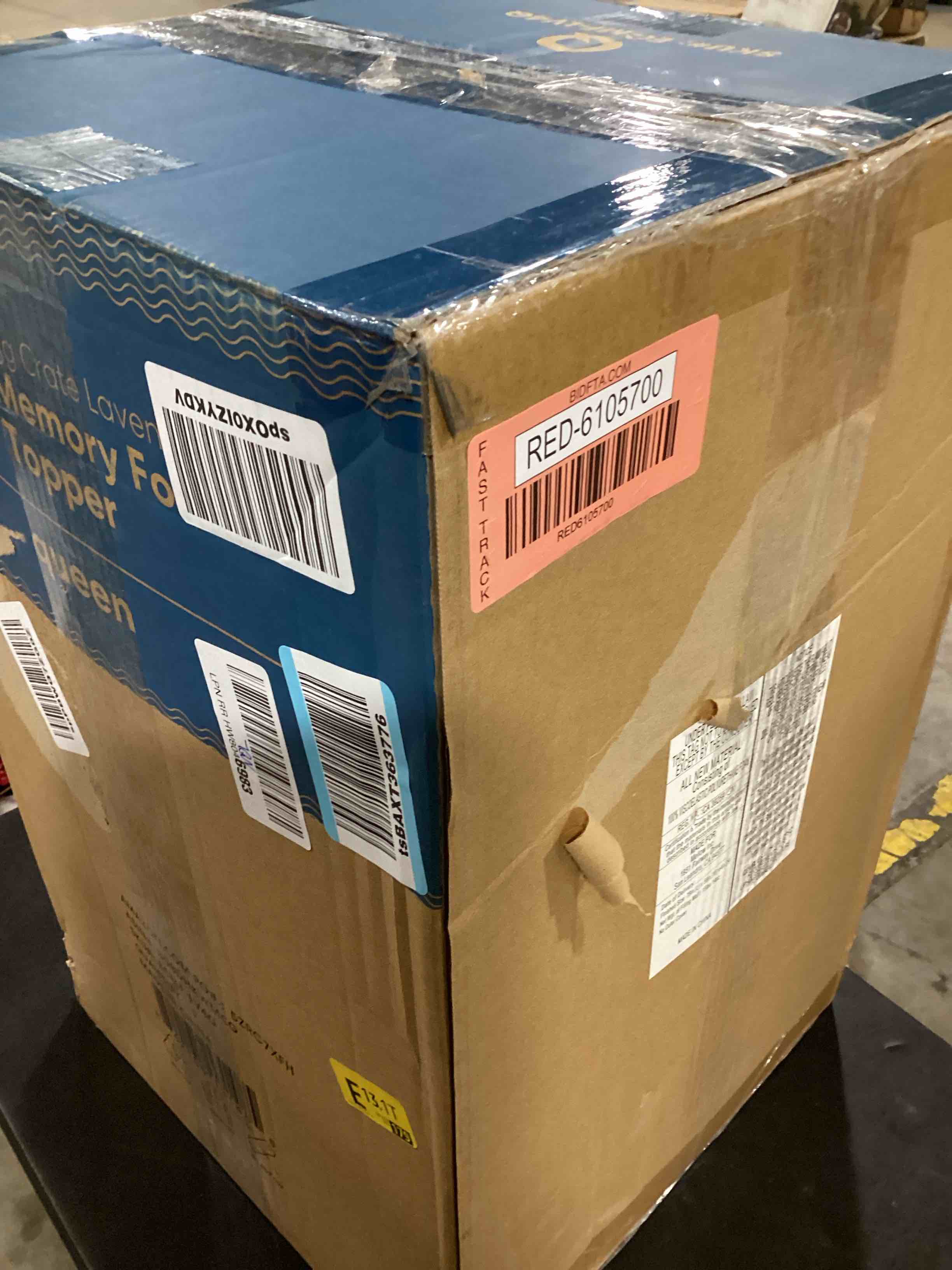 https://s3.amazonaws.com/lotting-images-prod/bidfta/RED6105700_1715960457341.jpeg