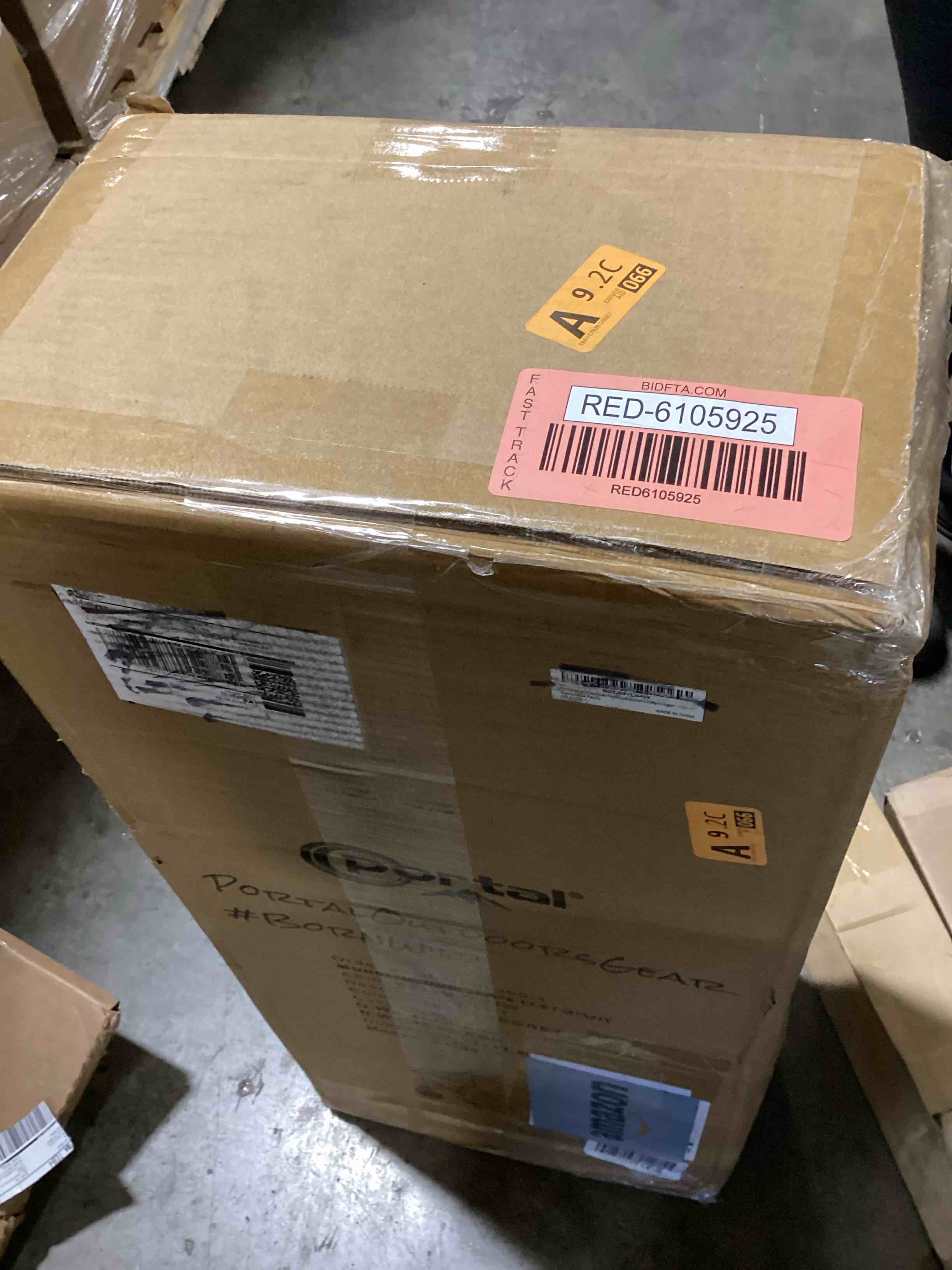 https://s3.amazonaws.com/lotting-images-prod/bidfta/RED6105925_1716050871409.jpeg