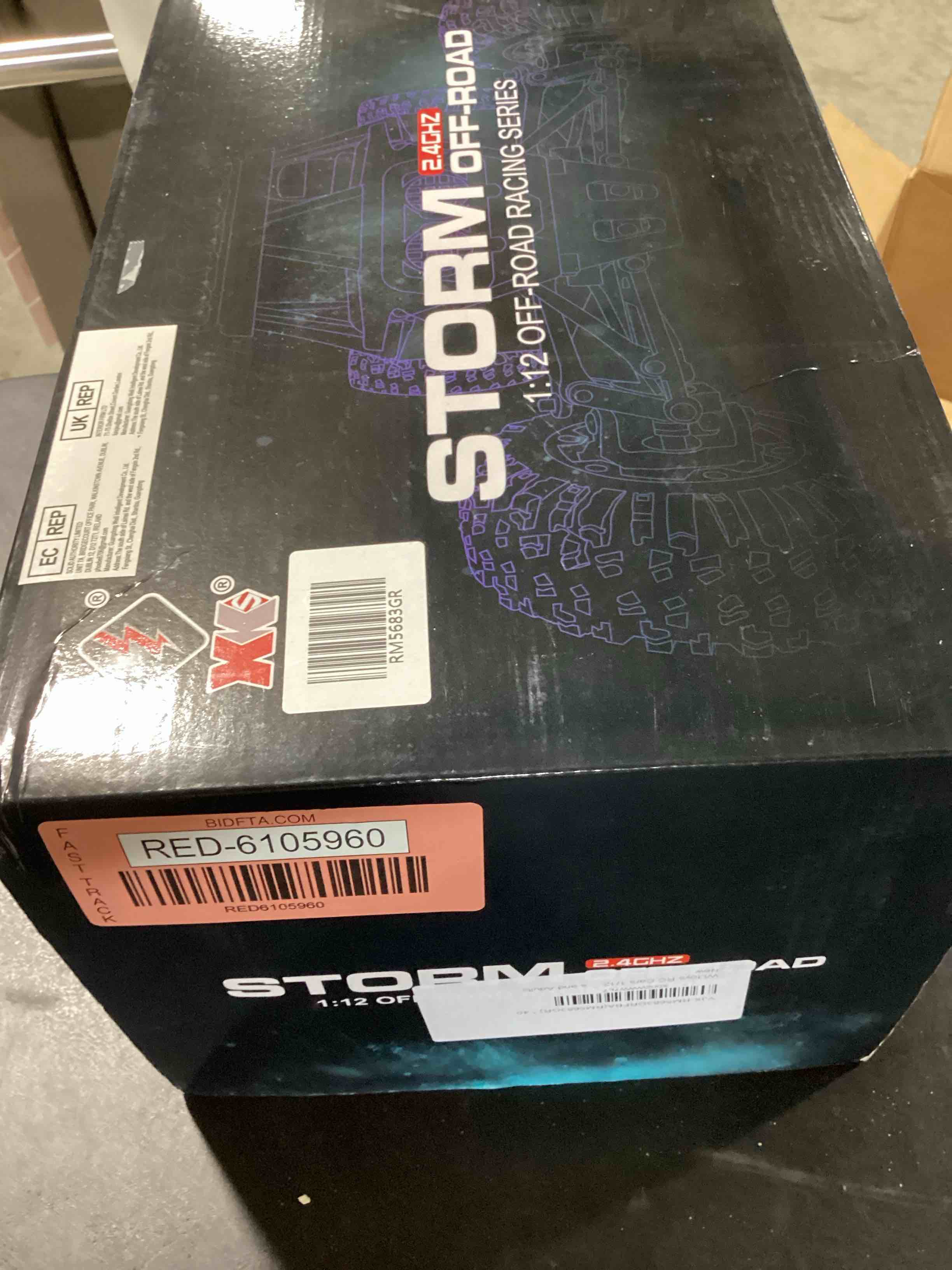 https://s3.amazonaws.com/lotting-images-prod/bidfta/RED6105960_1716057841093.jpeg