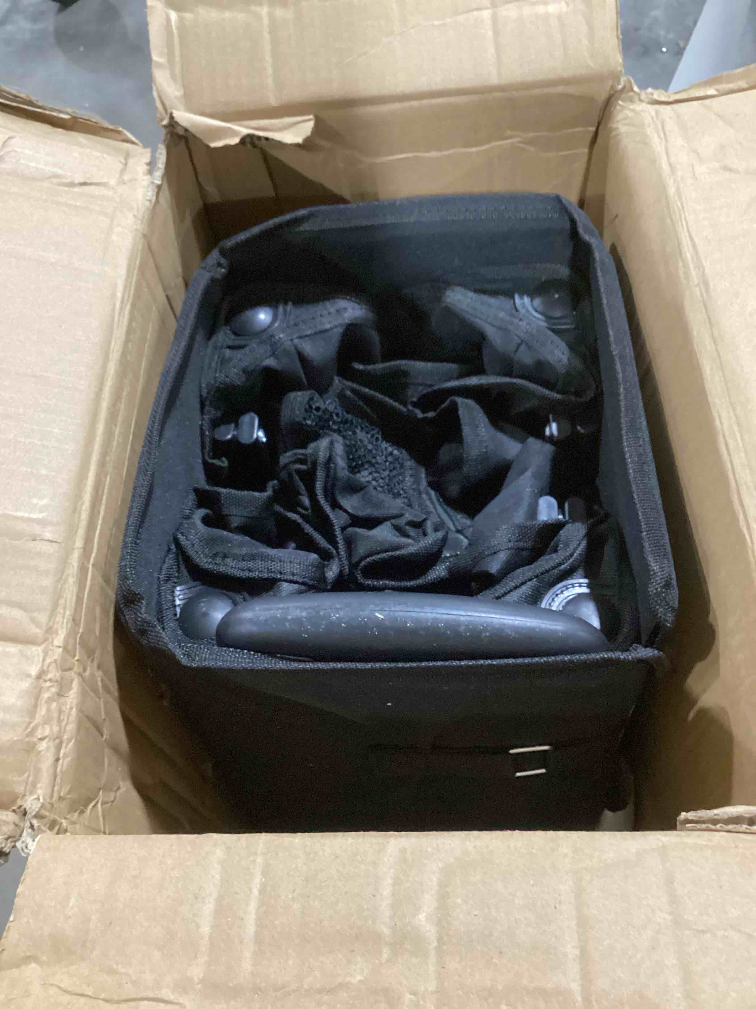 https://s3.amazonaws.com/lotting-images-prod/bidfta/RED6106523_1721220242109.jpeg
