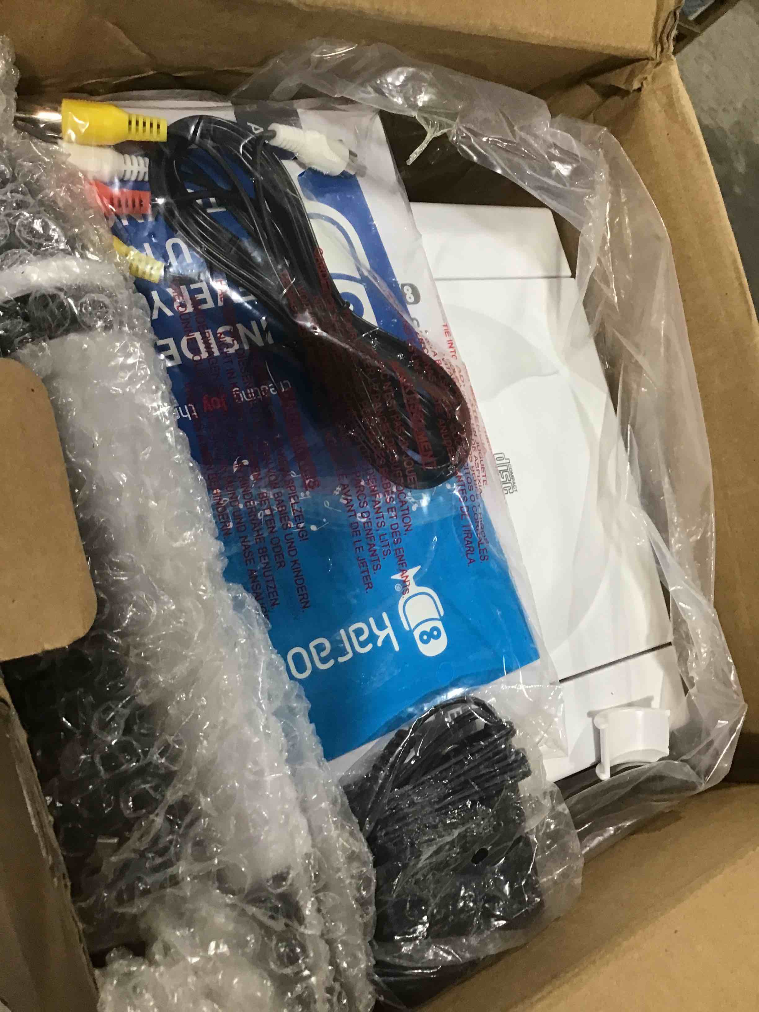 https://s3.amazonaws.com/lotting-images-prod/bidfta/RED6107235_1716995169724.jpeg