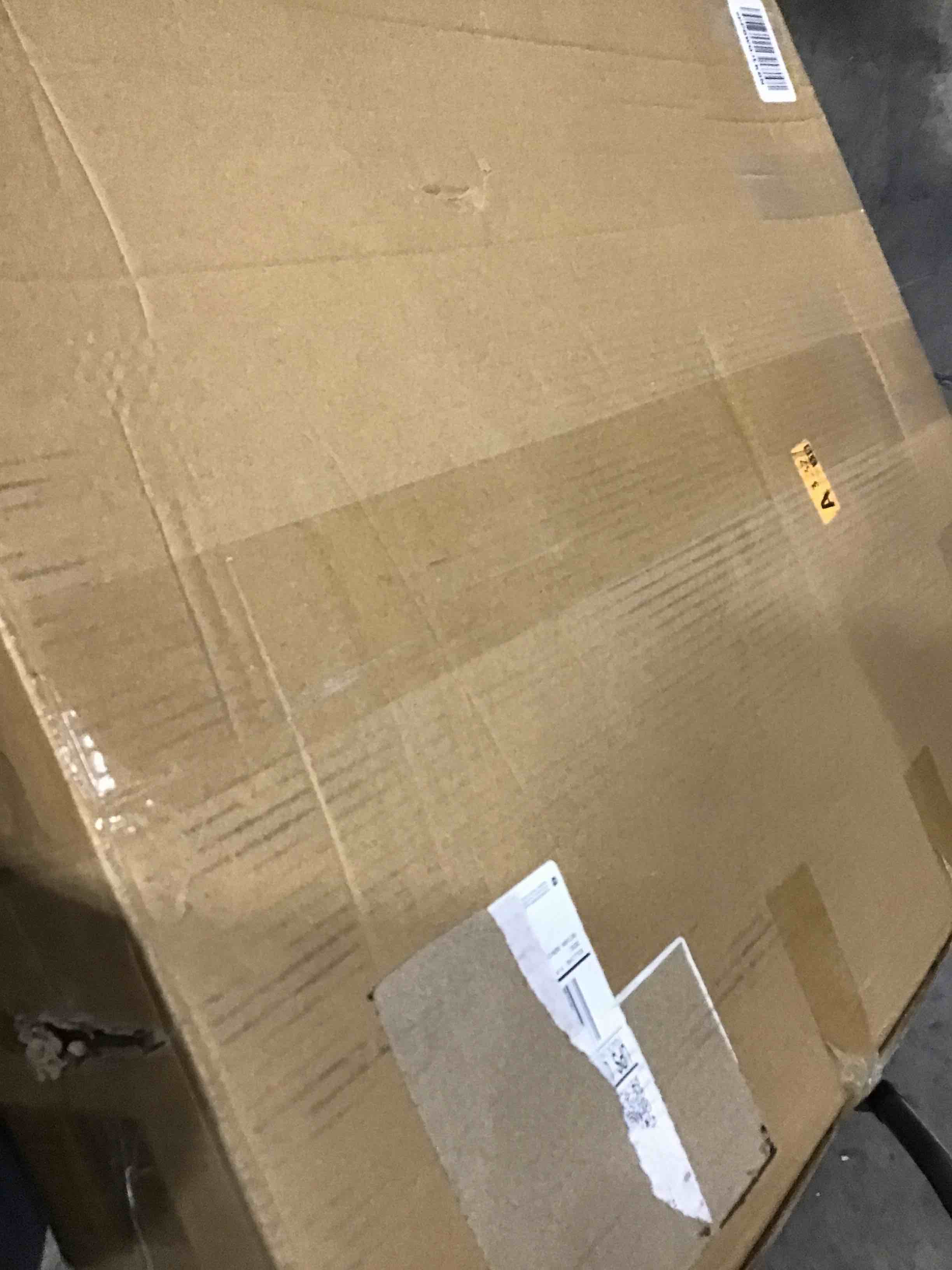 https://s3.amazonaws.com/lotting-images-prod/bidfta/RED6107249_1716997023550.jpeg