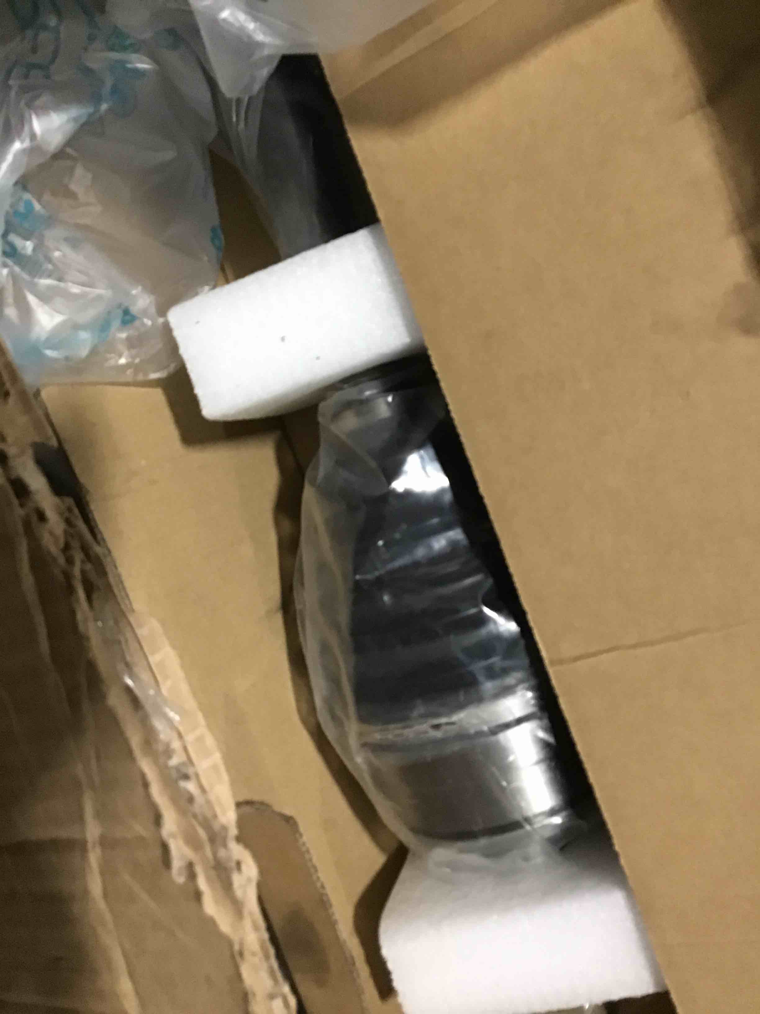 https://s3.amazonaws.com/lotting-images-prod/bidfta/RED6107482_1717098954243.jpeg
