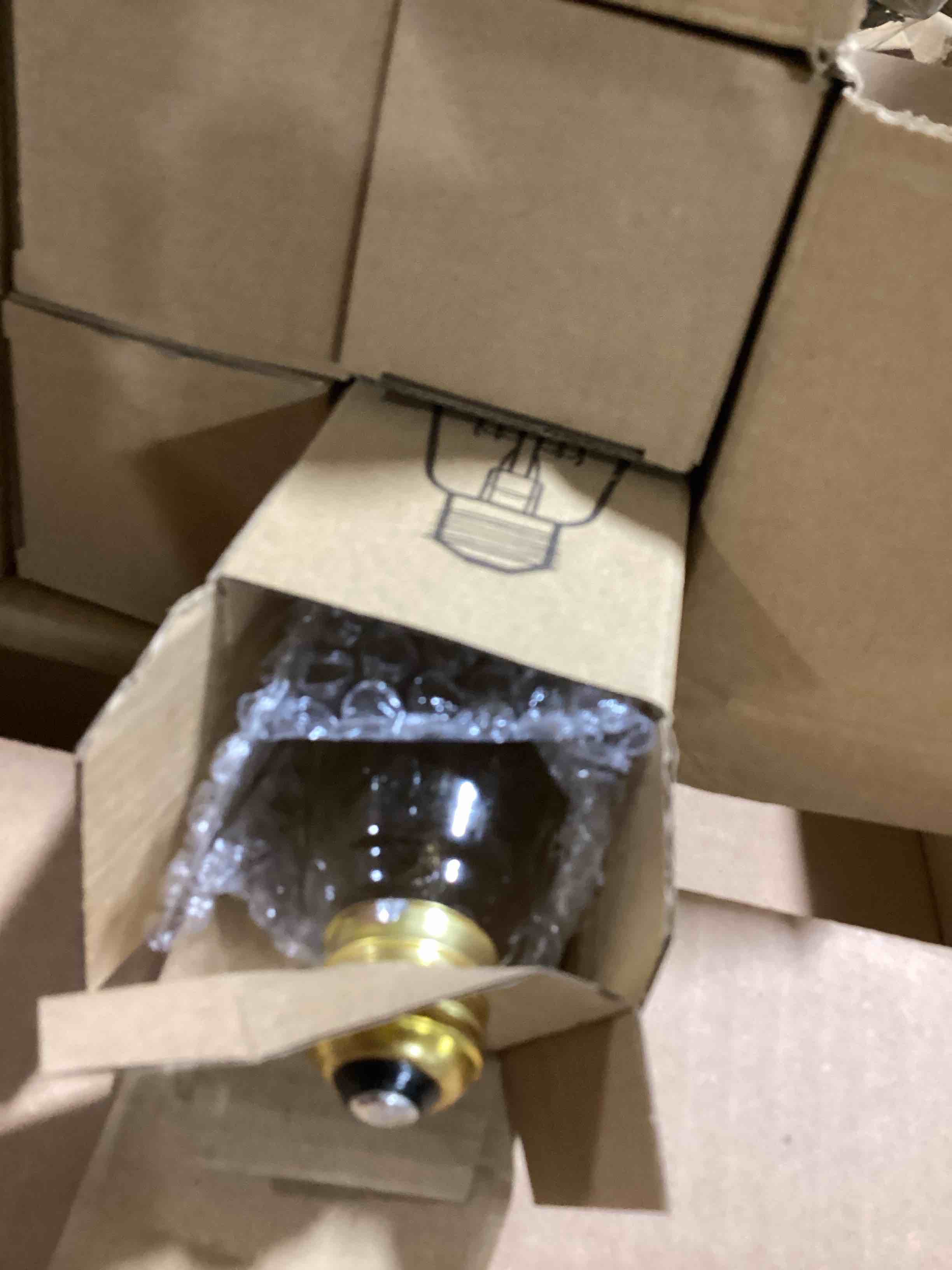 https://s3.amazonaws.com/lotting-images-prod/bidfta/RED6107989_1717676566630.jpeg