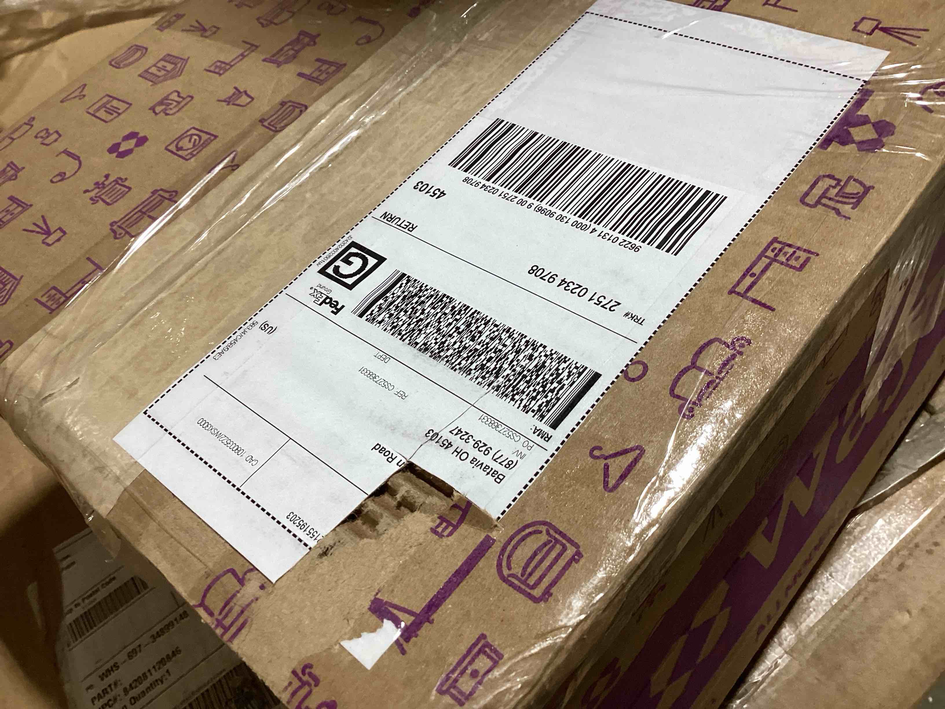 https://s3.amazonaws.com/lotting-images-prod/bidfta/RED6107989_1717676663013.jpeg