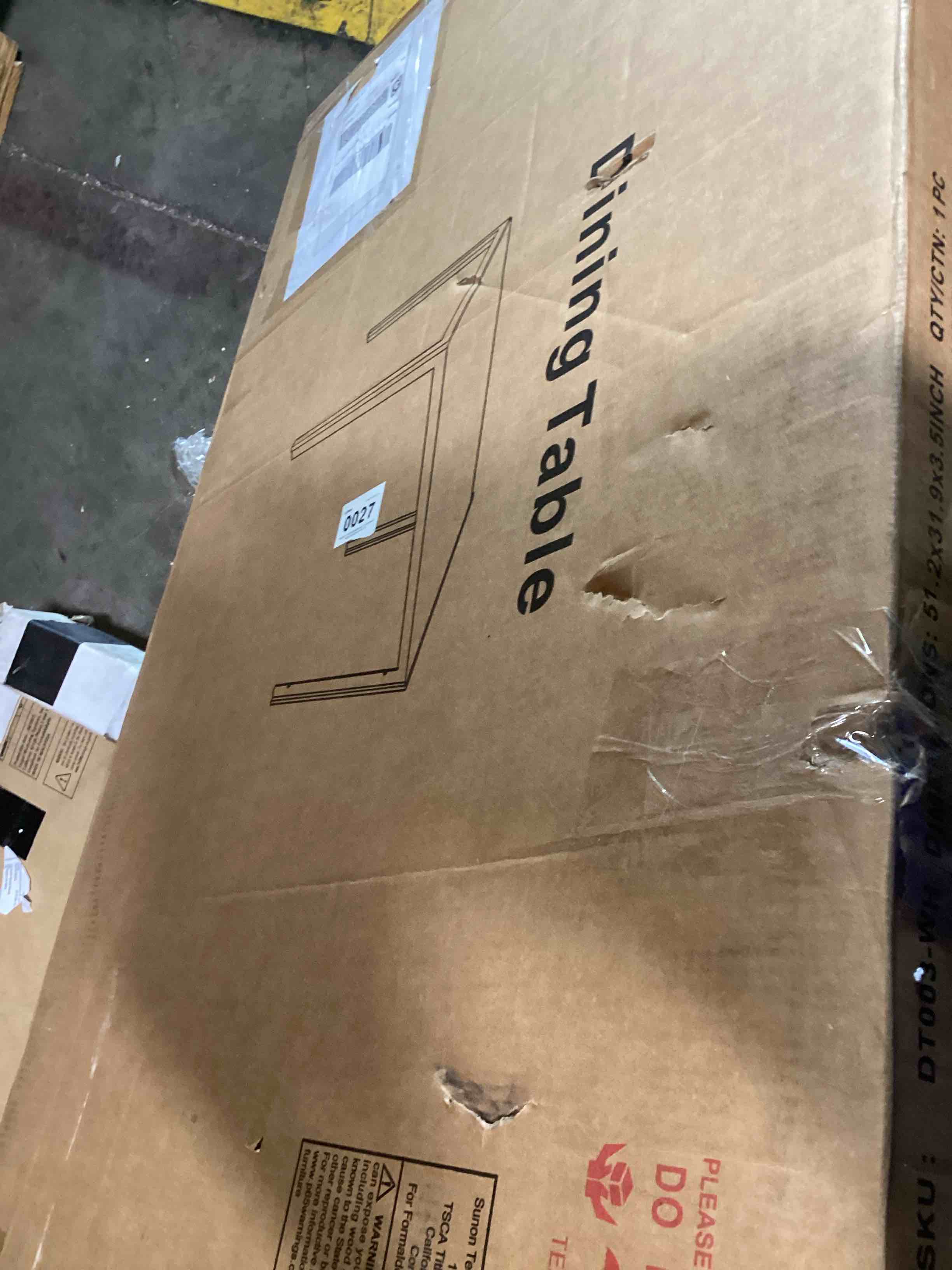https://s3.amazonaws.com/lotting-images-prod/bidfta/RED6108144_1717775111072.jpeg