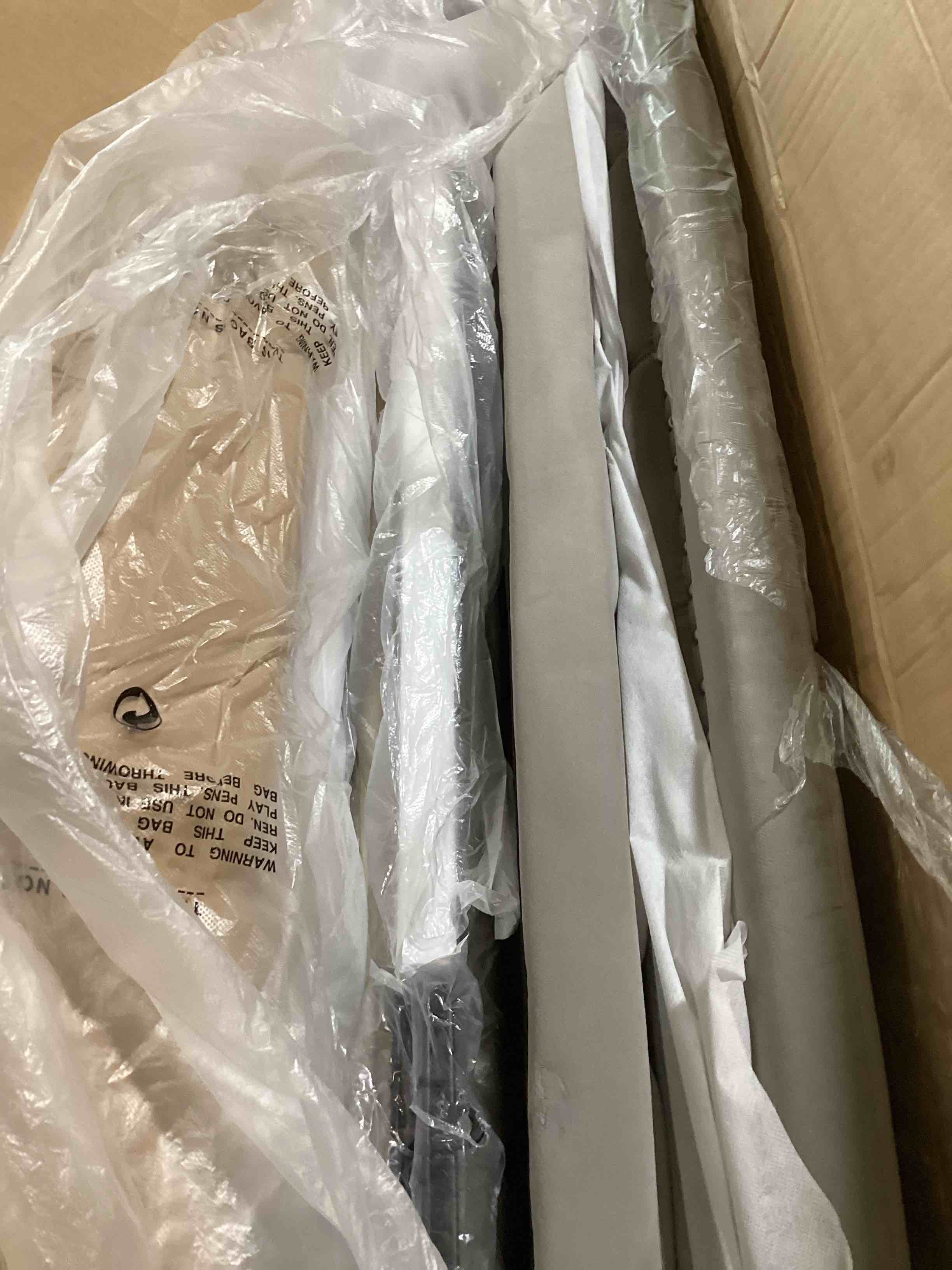 https://s3.amazonaws.com/lotting-images-prod/bidfta/RED6108171_1717784627810.jpeg