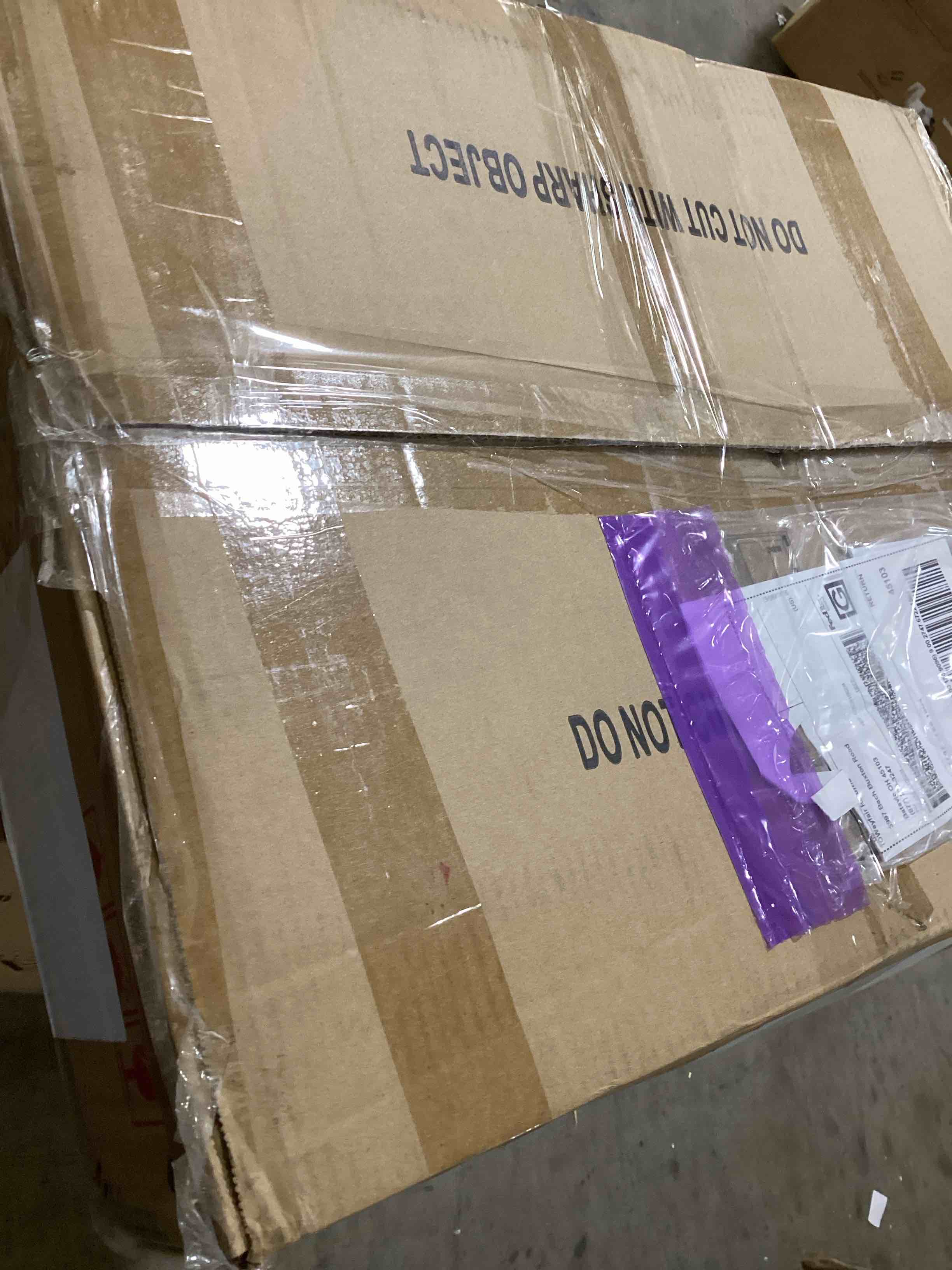 https://s3.amazonaws.com/lotting-images-prod/bidfta/RED6108186_1717788225122.jpeg