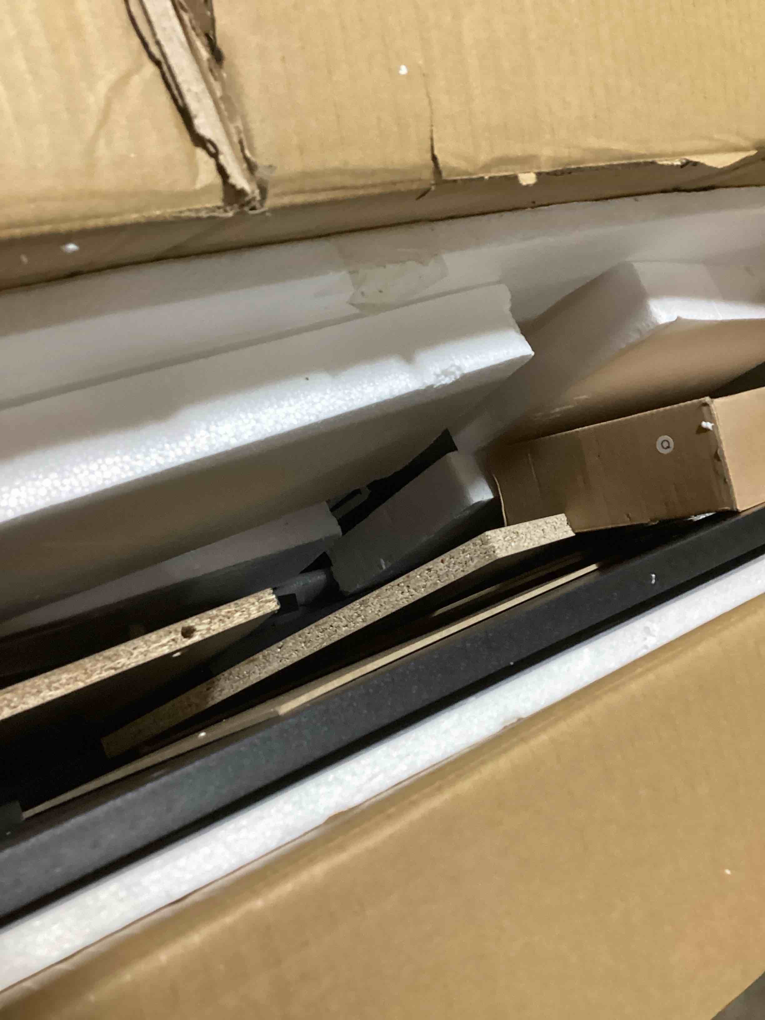 https://s3.amazonaws.com/lotting-images-prod/bidfta/RED6108253_1718034566542.jpeg