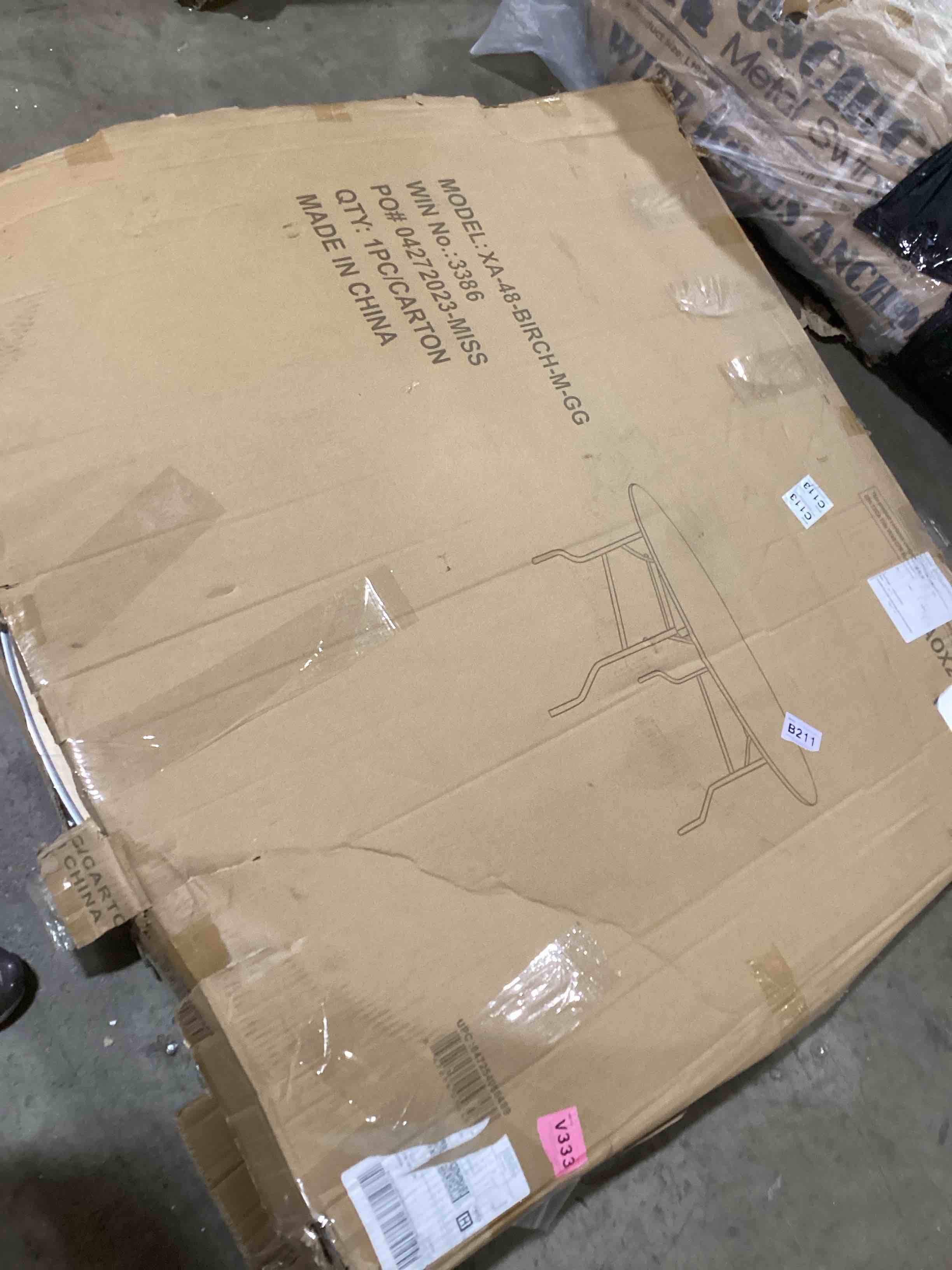 https://s3.amazonaws.com/lotting-images-prod/bidfta/RED6108663_1715717502887.jpeg