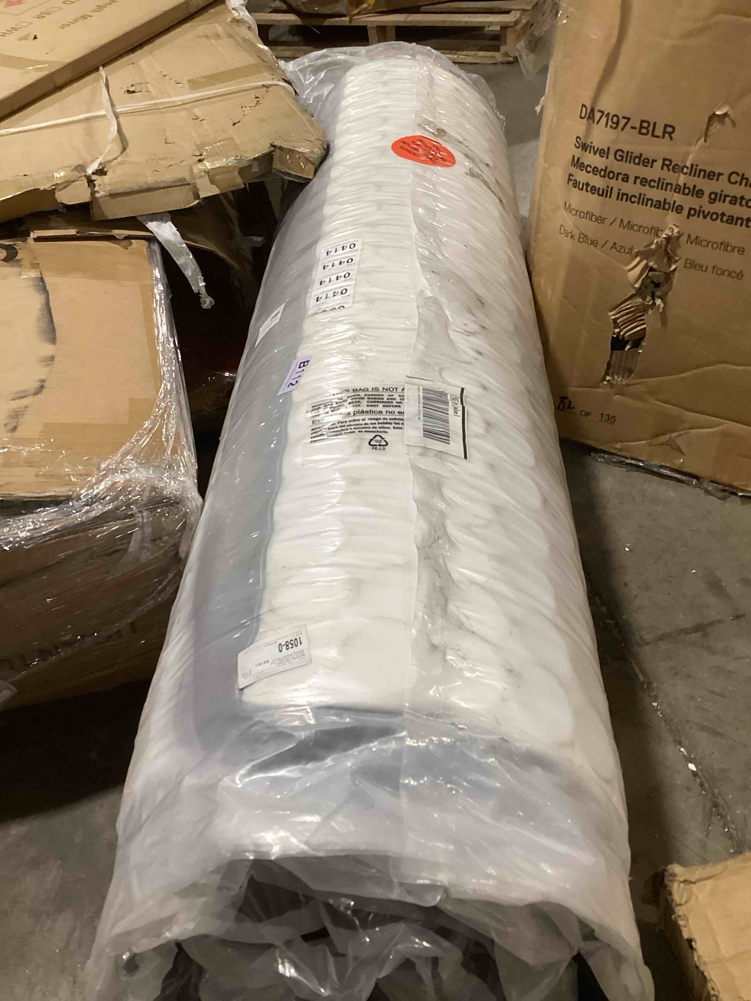 https://s3.amazonaws.com/lotting-images-prod/bidfta/RED6108664_1715771344841.jpeg
