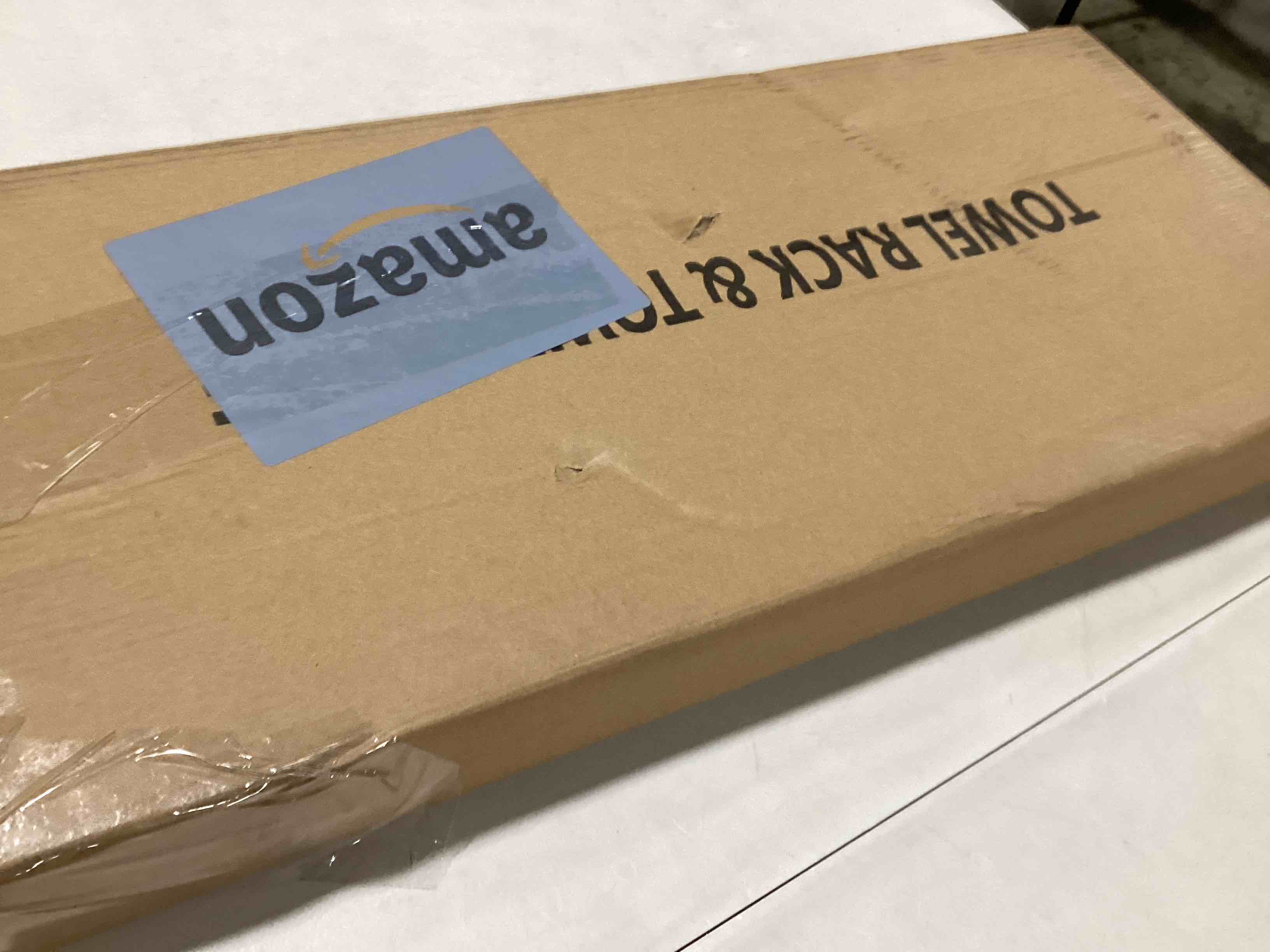 https://s3.amazonaws.com/lotting-images-prod/bidfta/RED6109134_1716031653132.jpeg