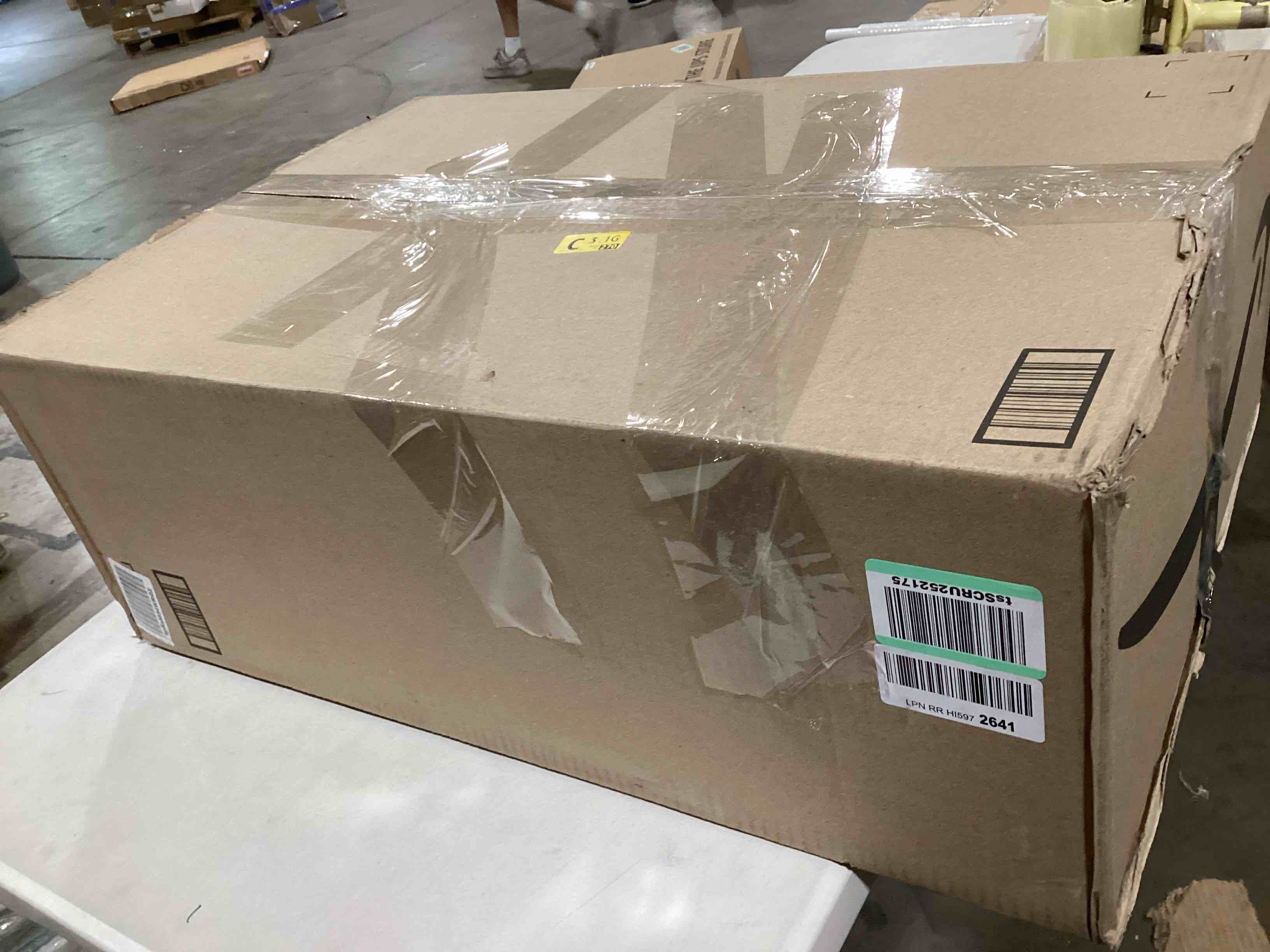 https://s3.amazonaws.com/lotting-images-prod/bidfta/RED6109283_1716208091619.jpeg