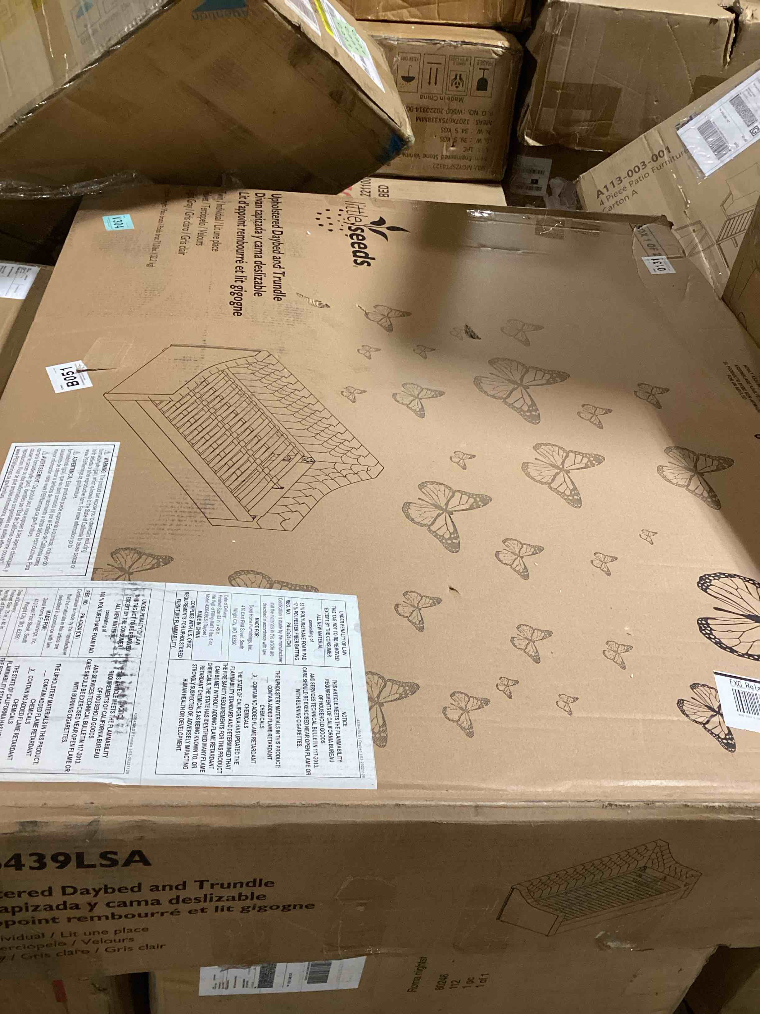 https://s3.amazonaws.com/lotting-images-prod/bidfta/RED6109985_1716231200501.jpeg