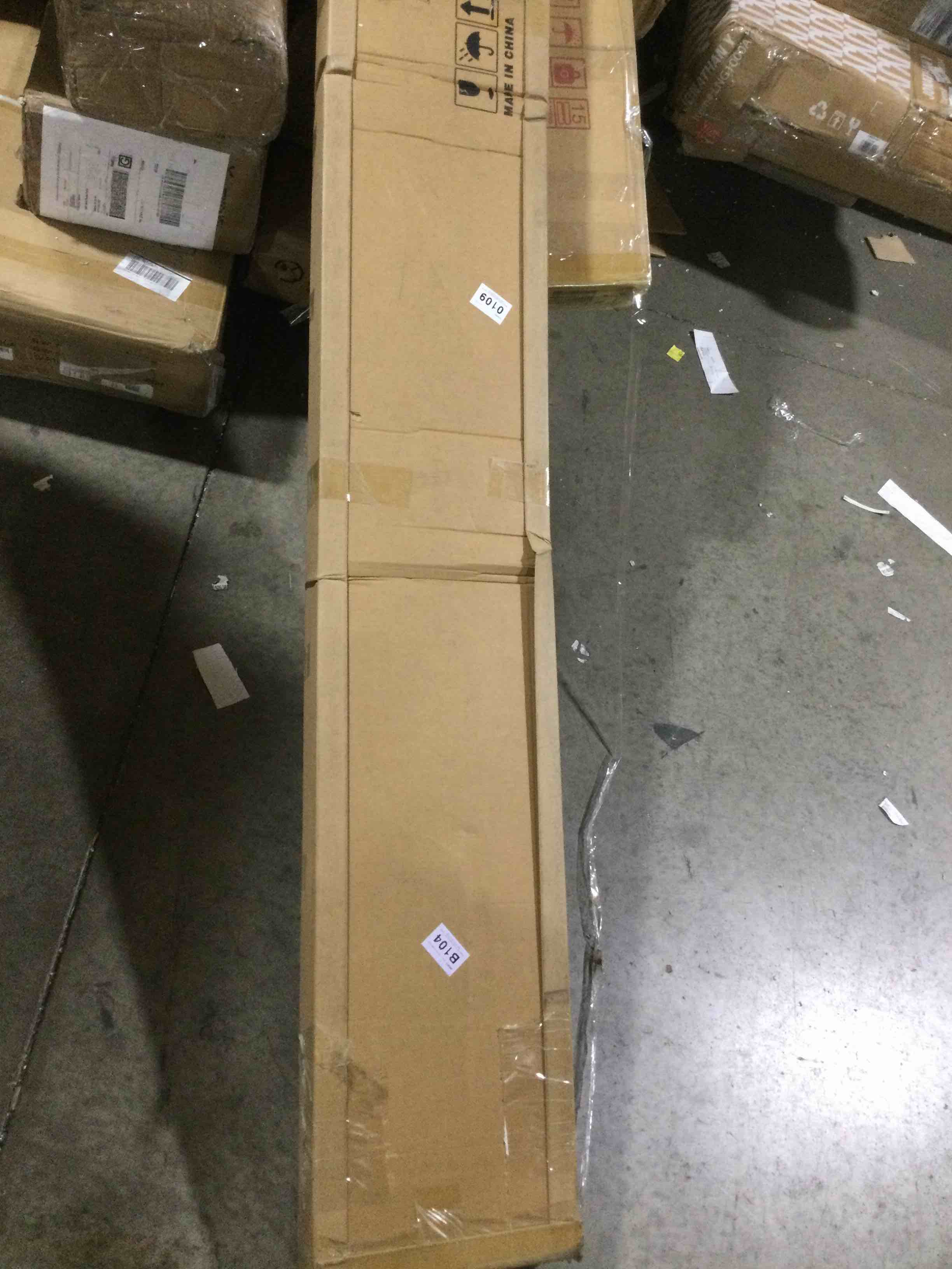 https://s3.amazonaws.com/lotting-images-prod/bidfta/RED6110250_1716555650643.jpeg
