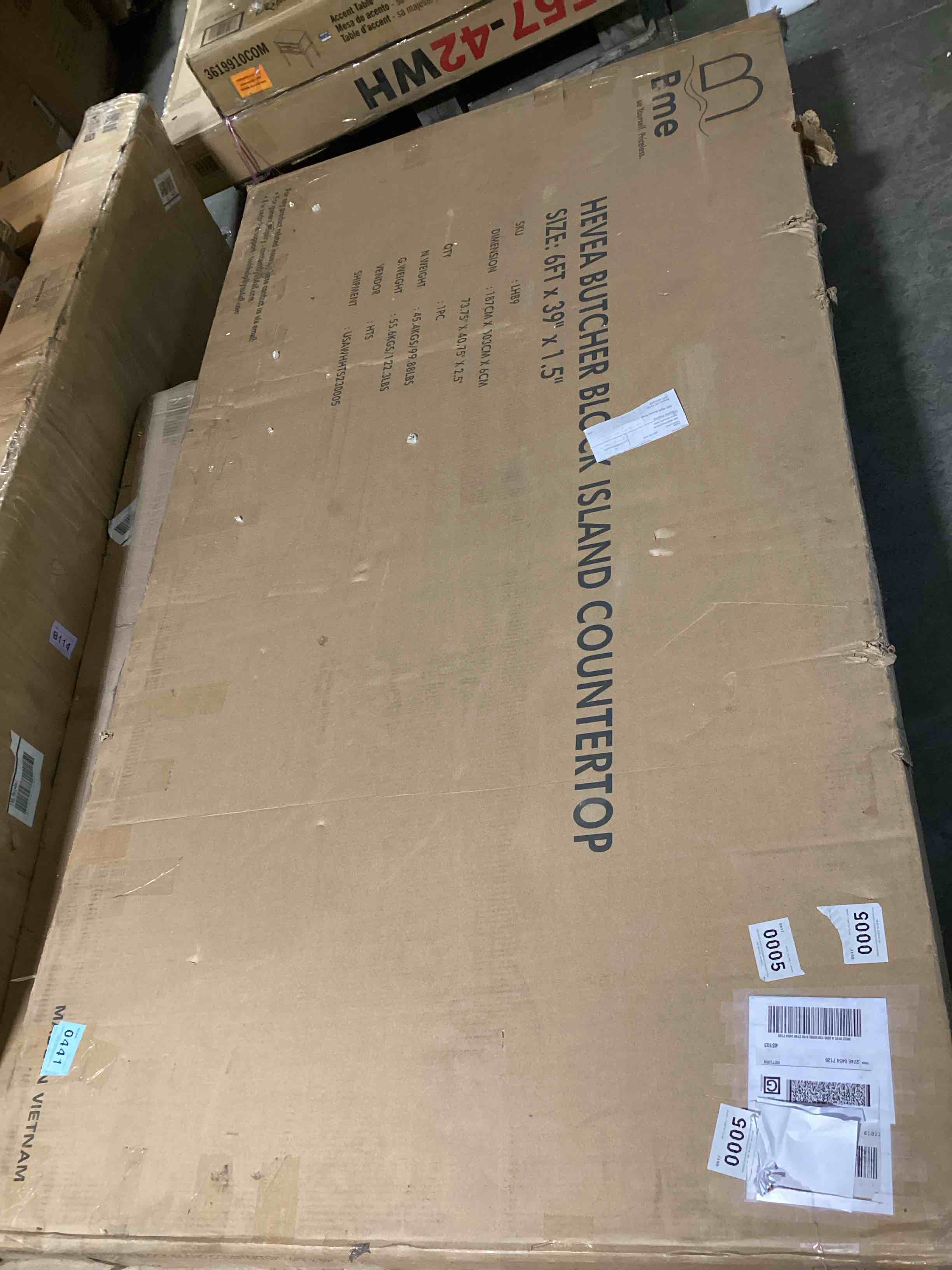 https://s3.amazonaws.com/lotting-images-prod/bidfta/RED6110337_1716901605094.jpeg