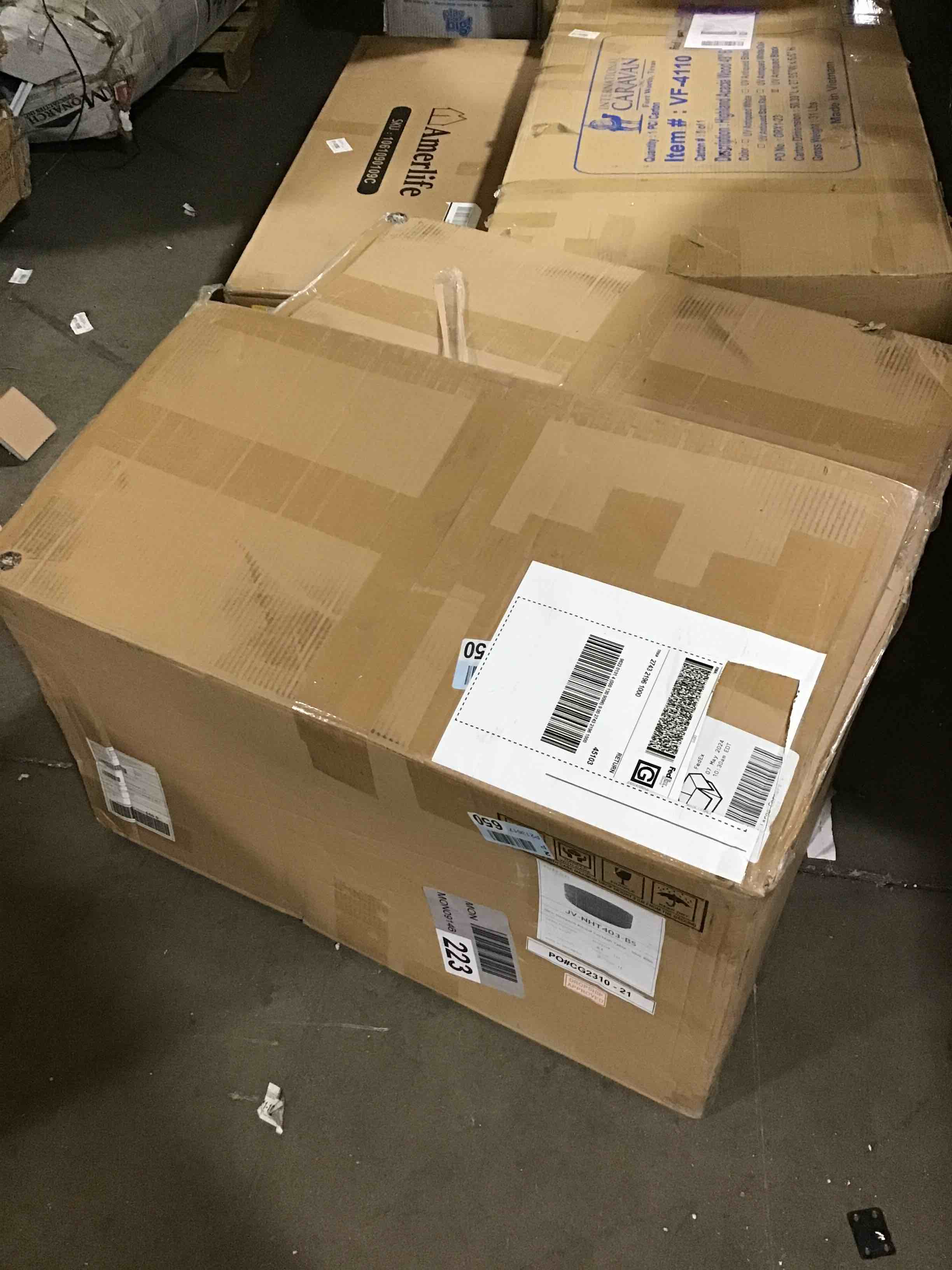 https://s3.amazonaws.com/lotting-images-prod/bidfta/RED6110472_1717097104660.jpeg