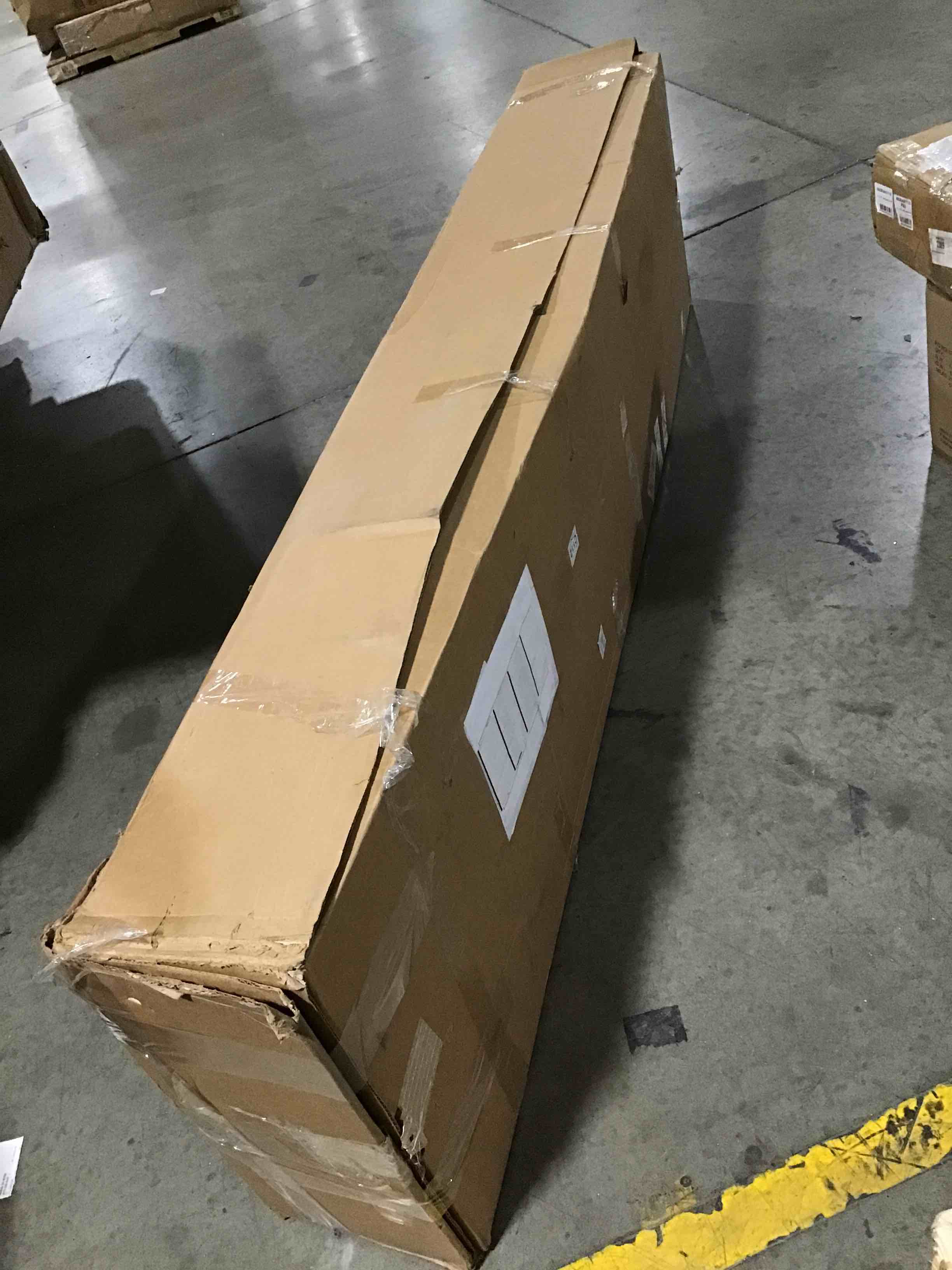 https://s3.amazonaws.com/lotting-images-prod/bidfta/RED6110488_1717159278266.jpeg