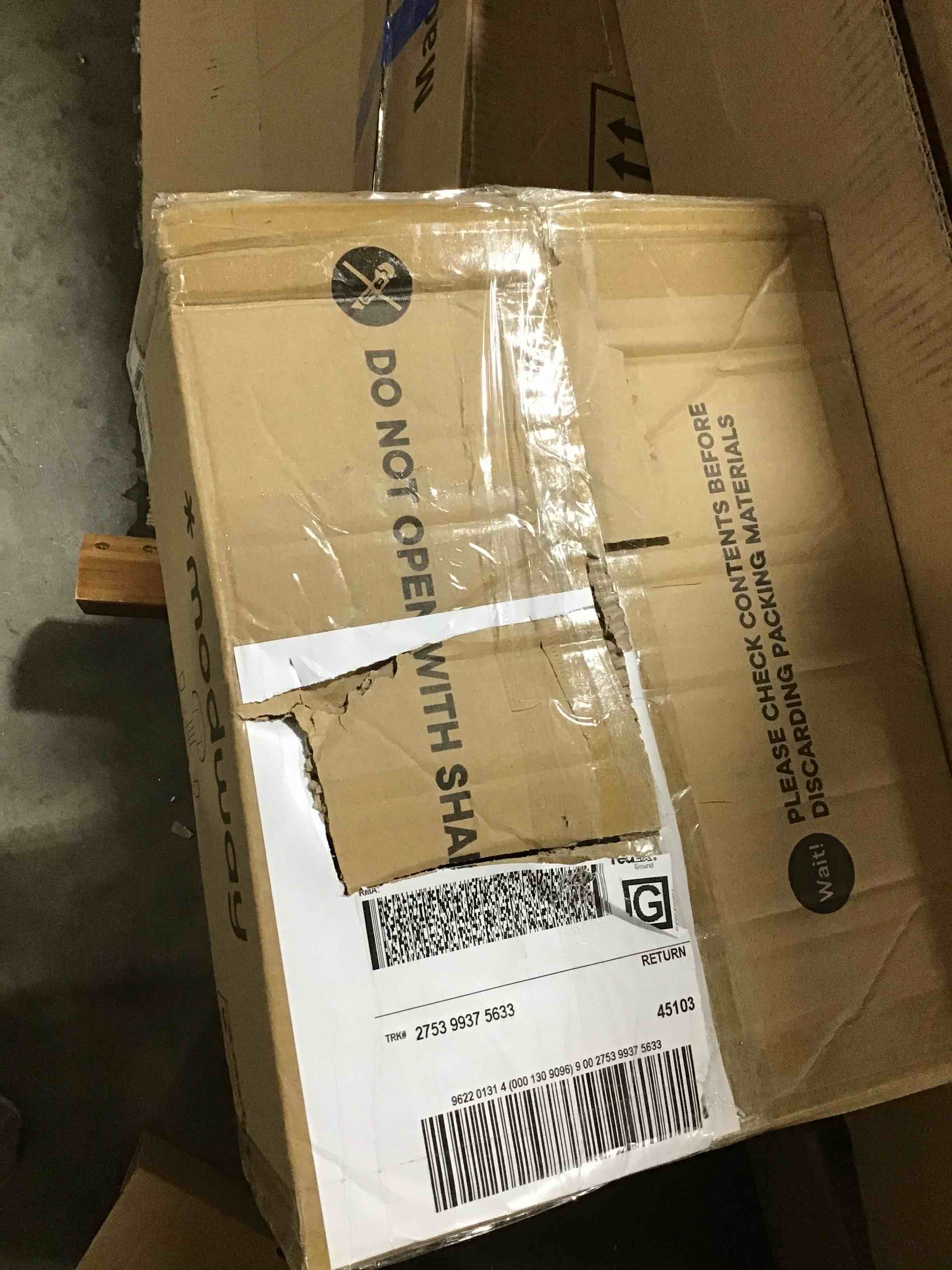 https://s3.amazonaws.com/lotting-images-prod/bidfta/RED6111008_1718132798021.jpeg