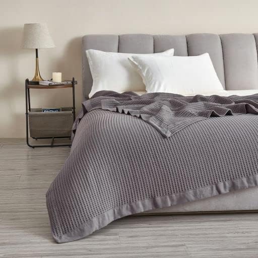 Great Bay Home 100% Cotton Light Grey Waffle Weave King Blanket | Lightweight and Breathable | Soft Versatile Grey Bed Blanket | Perfect for Layering Cotton Blanket | Hazel Collection