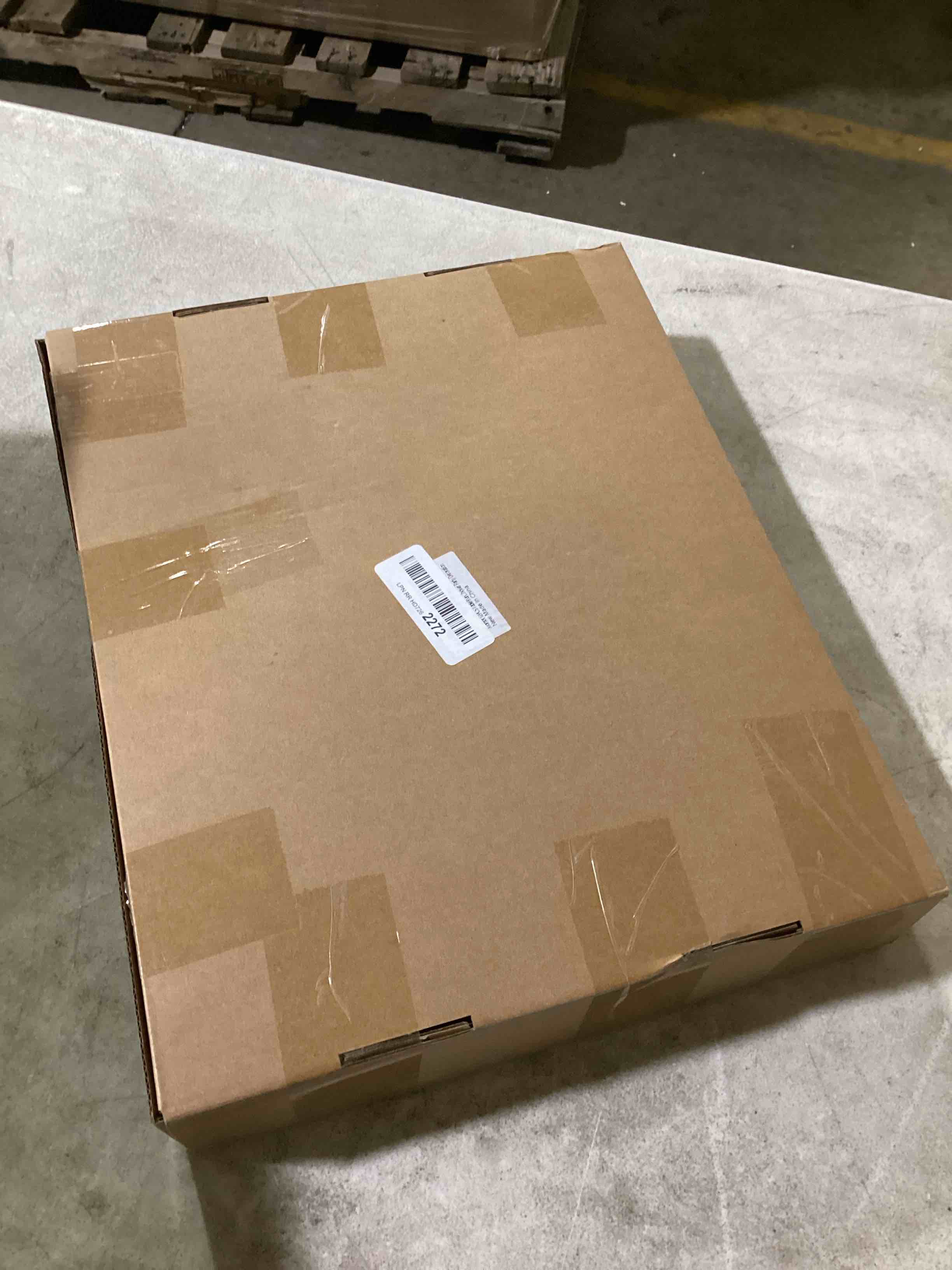 https://s3.amazonaws.com/lotting-images-prod/bidfta/RED6112112_1716478645219.jpeg