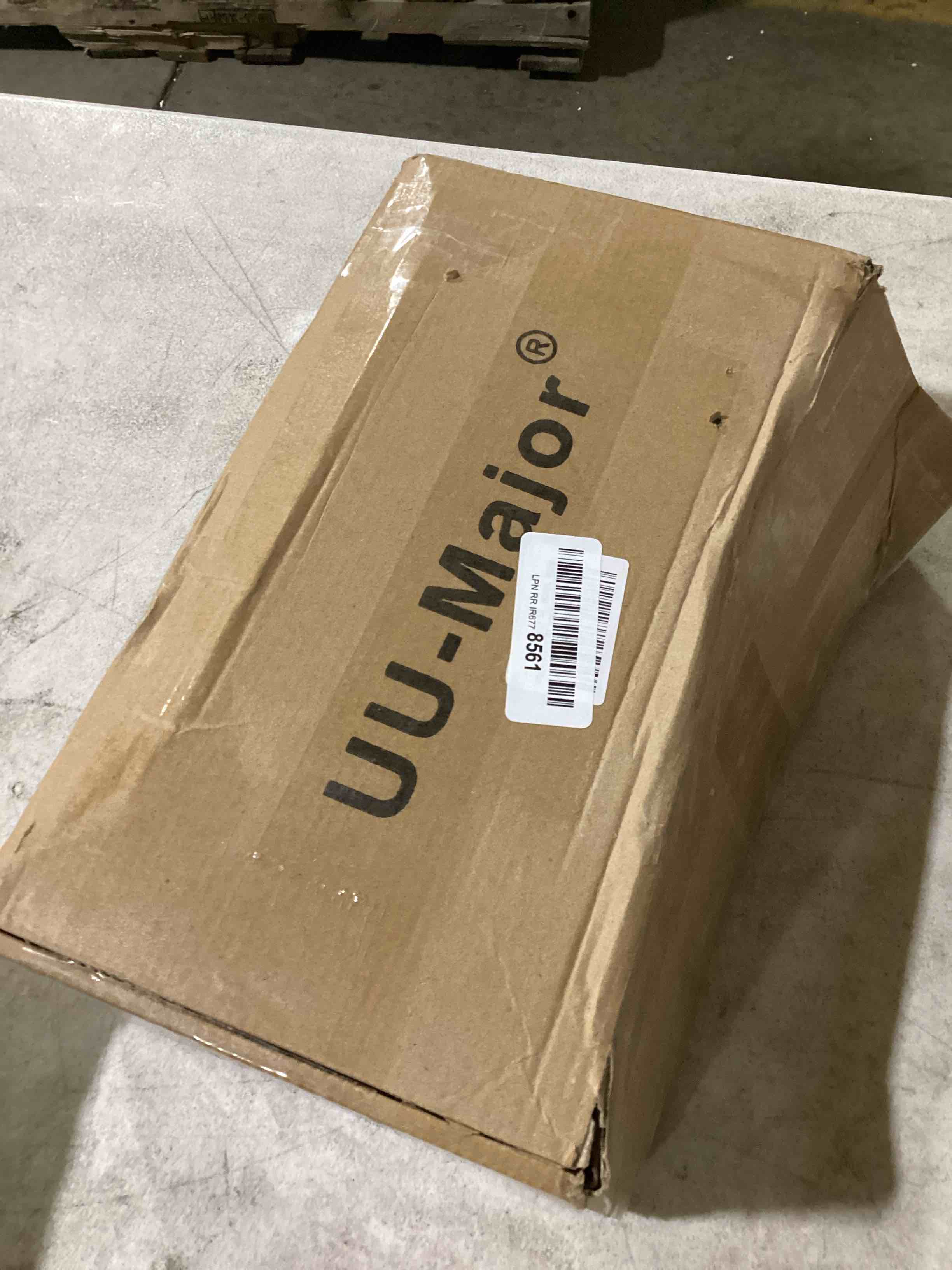 https://s3.amazonaws.com/lotting-images-prod/bidfta/RED6112118_1716482543423.jpeg