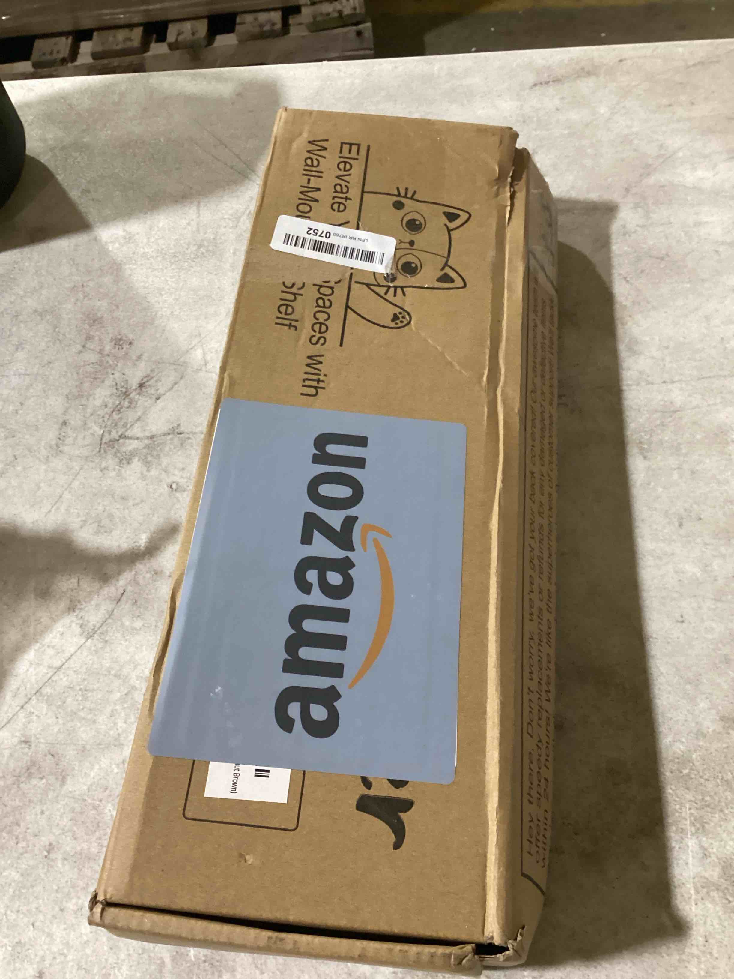 https://s3.amazonaws.com/lotting-images-prod/bidfta/RED6112134_1716484079827.jpeg