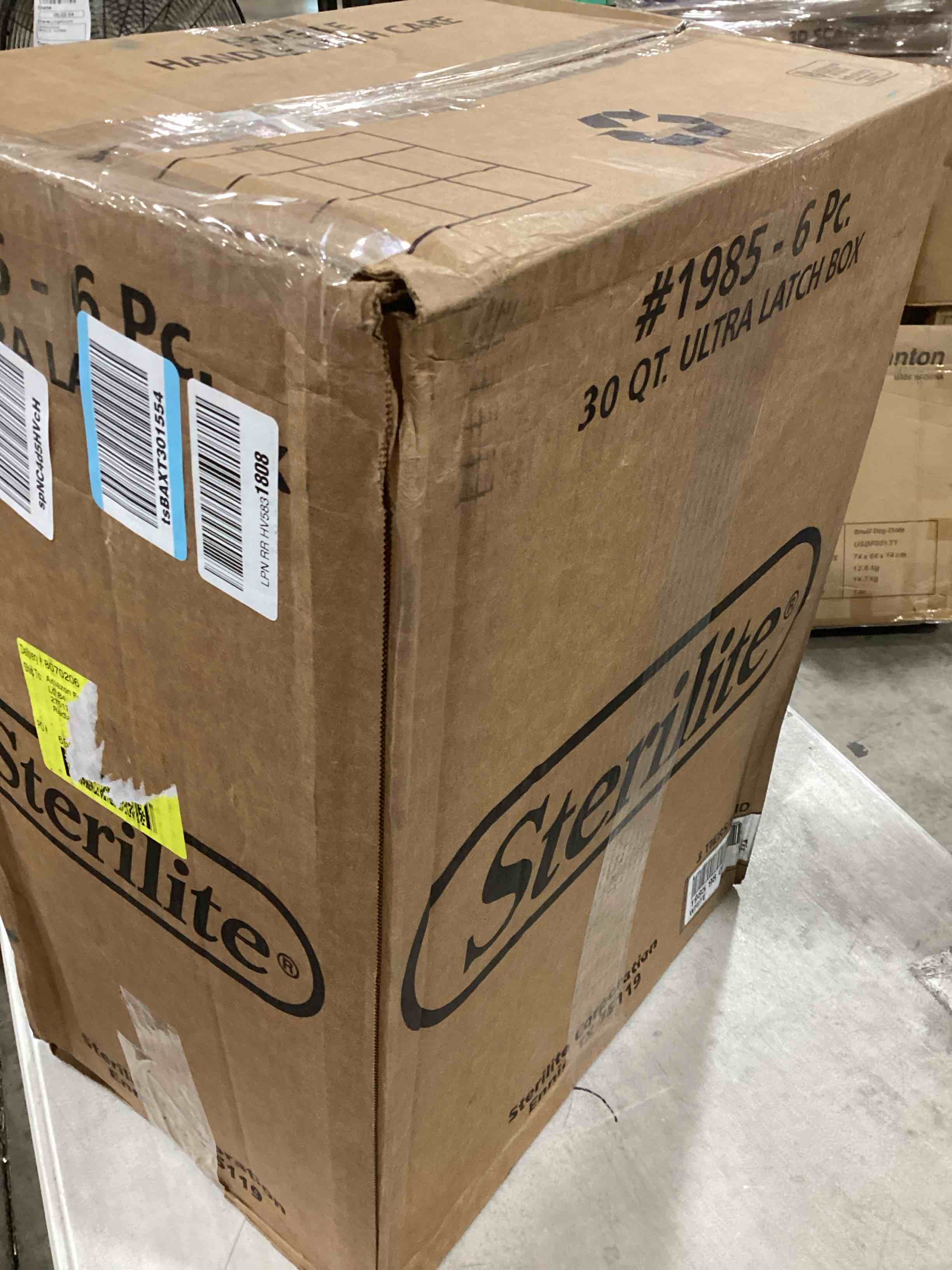 https://s3.amazonaws.com/lotting-images-prod/bidfta/RED6112477_1716982848735.jpeg