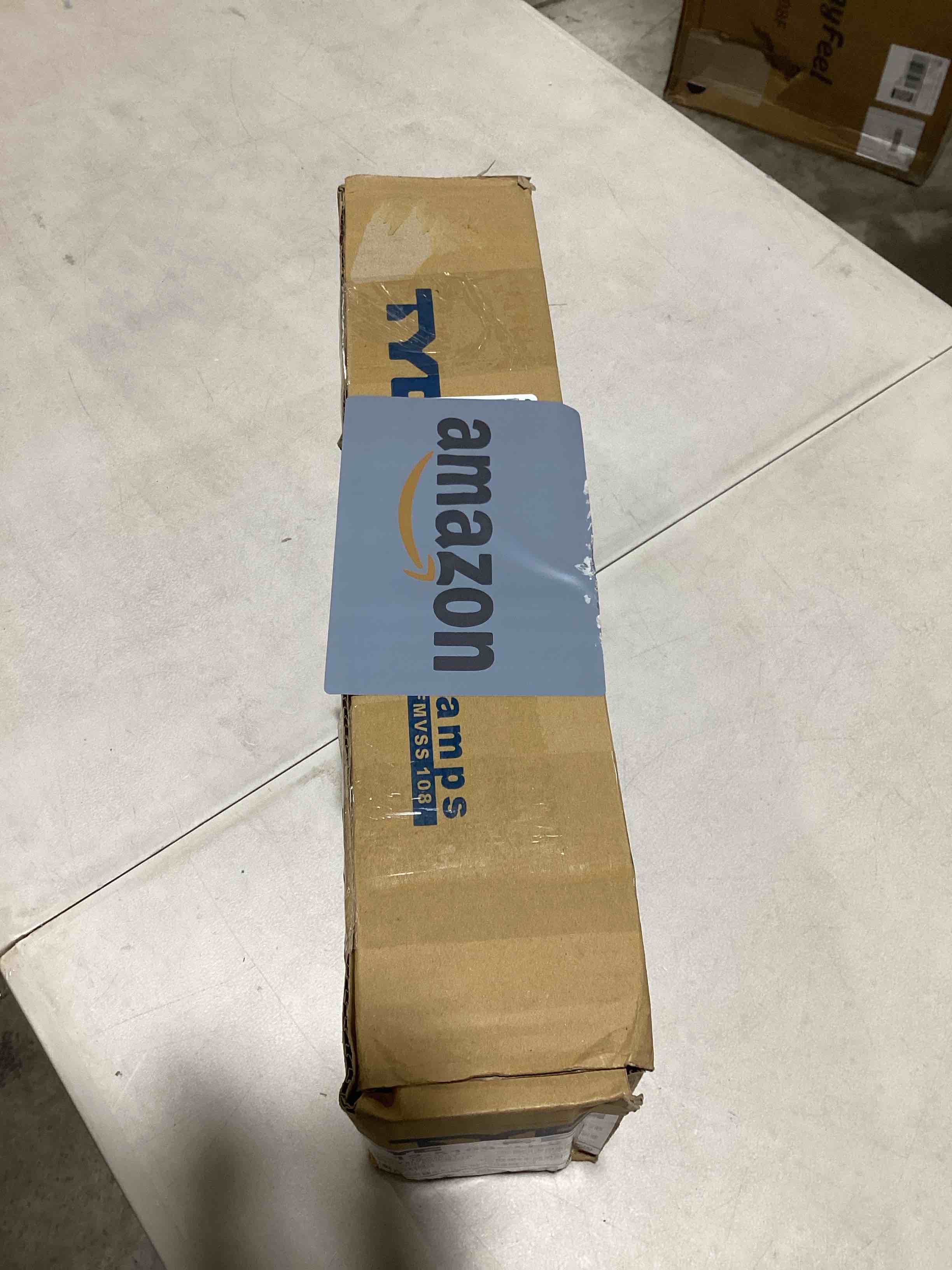 https://s3.amazonaws.com/lotting-images-prod/bidfta/RED6112671_1717160862689.jpeg