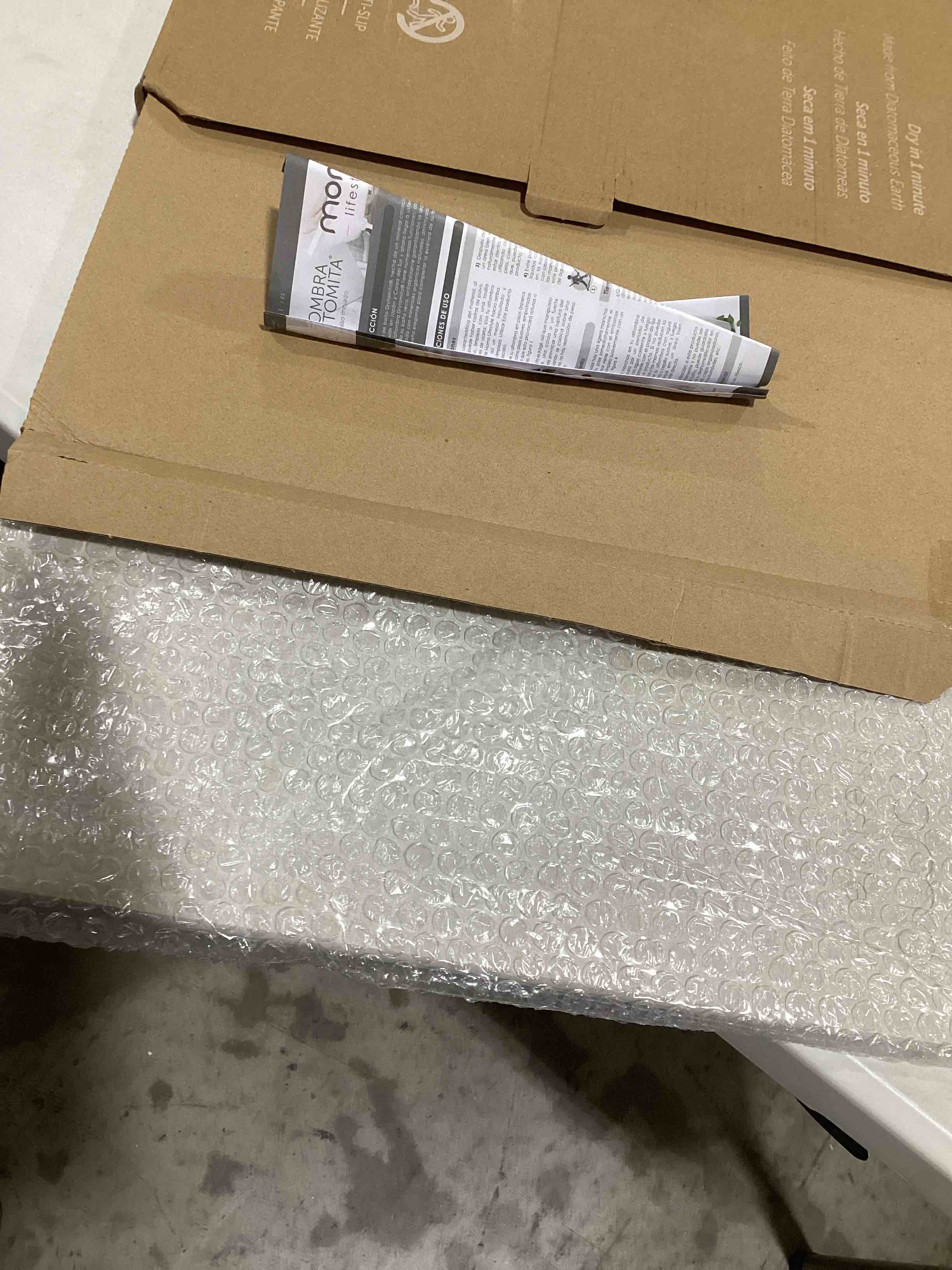 https://s3.amazonaws.com/lotting-images-prod/bidfta/RED6112869_1717508148282.jpeg