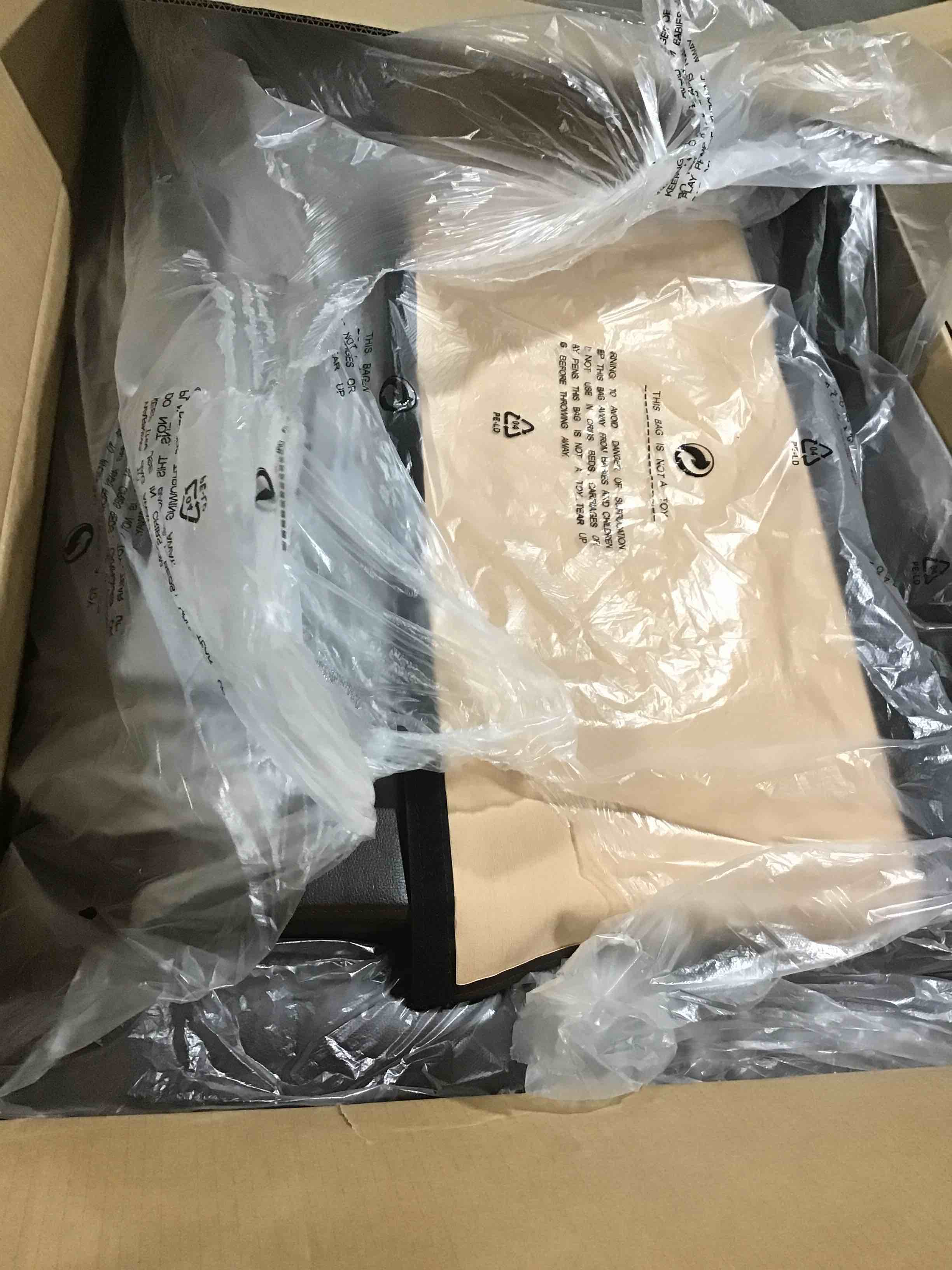 https://s3.amazonaws.com/lotting-images-prod/bidfta/RED6113911_1716492217185.jpeg