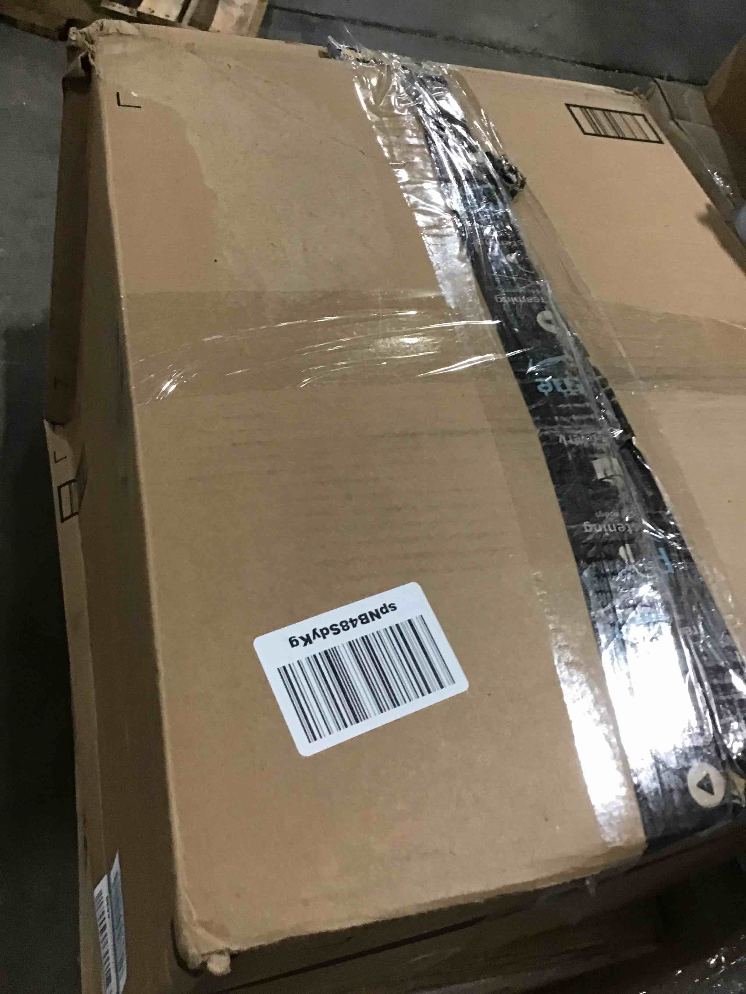 https://s3.amazonaws.com/lotting-images-prod/bidfta/RED6114188_1716572517520.jpeg