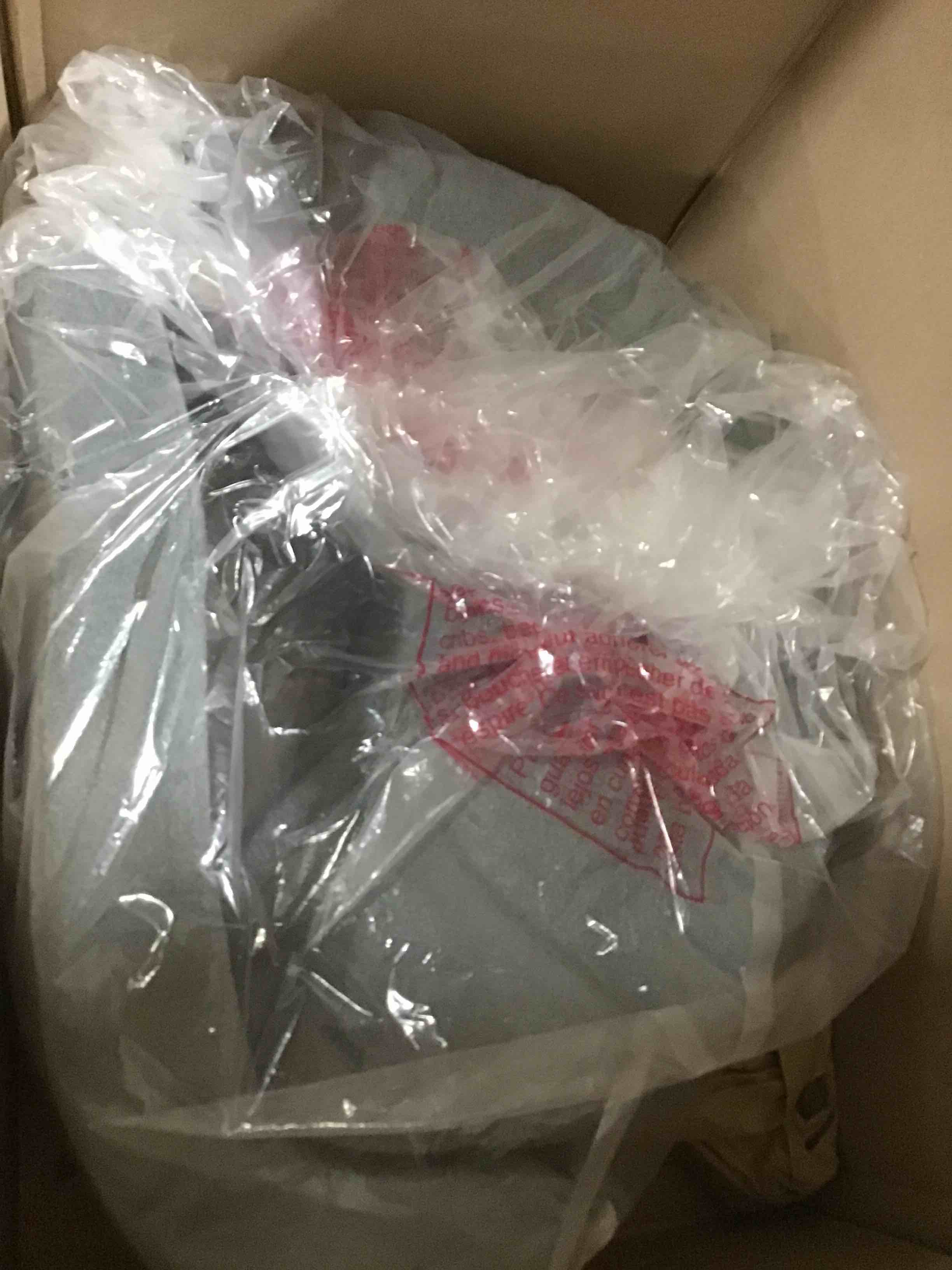 https://s3.amazonaws.com/lotting-images-prod/bidfta/RED6114190_1716572351497.jpeg
