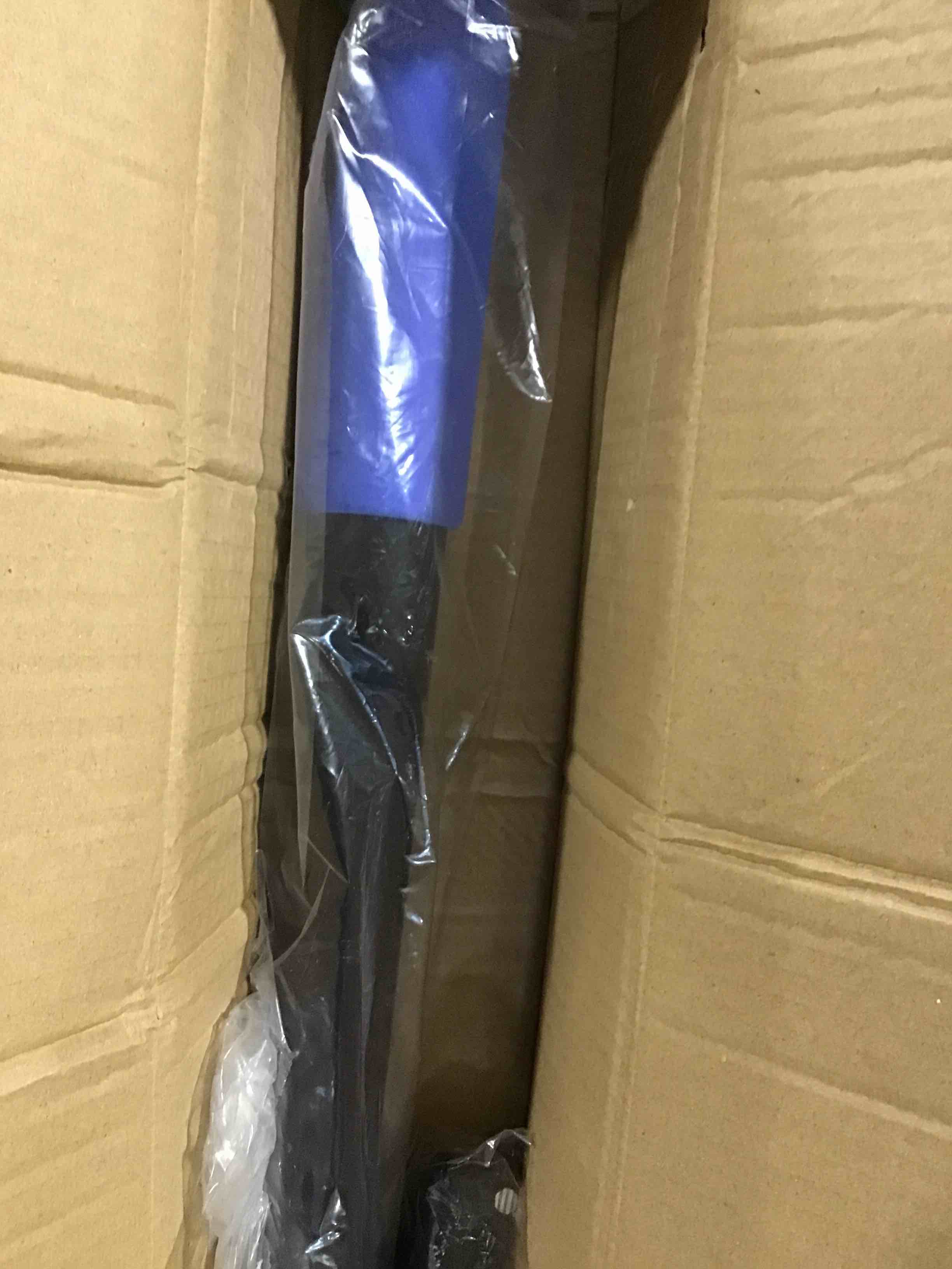 https://s3.amazonaws.com/lotting-images-prod/bidfta/RED6114210_1716575846838.jpeg