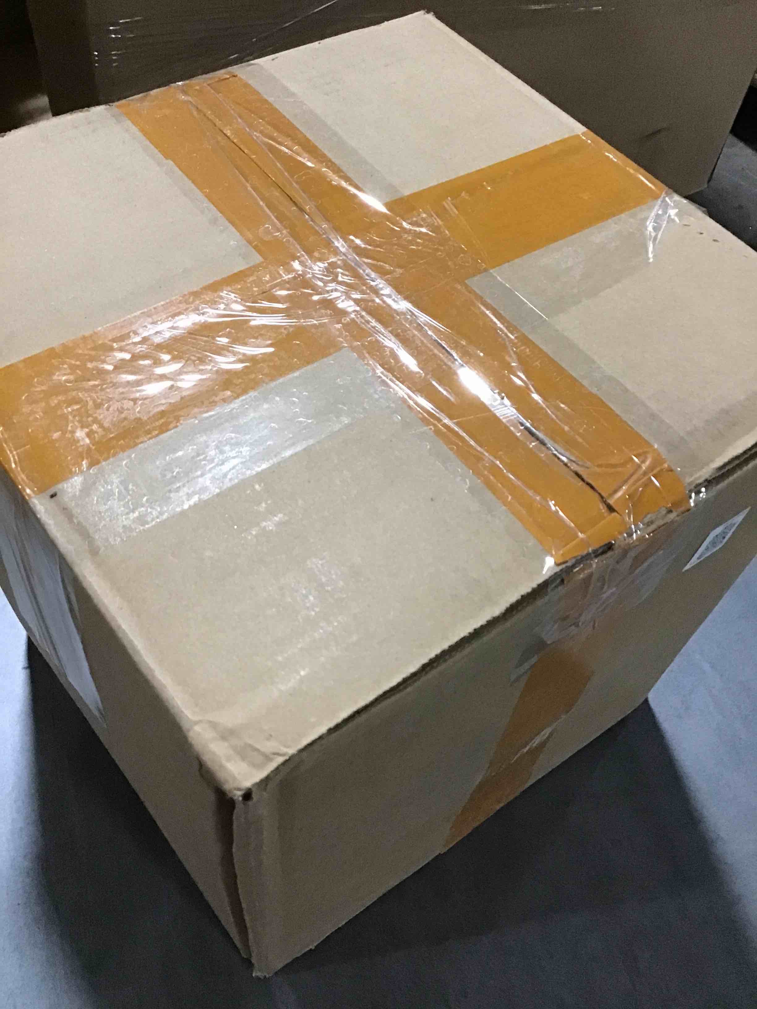 https://s3.amazonaws.com/lotting-images-prod/bidfta/RED6114226_1716580251029.jpeg