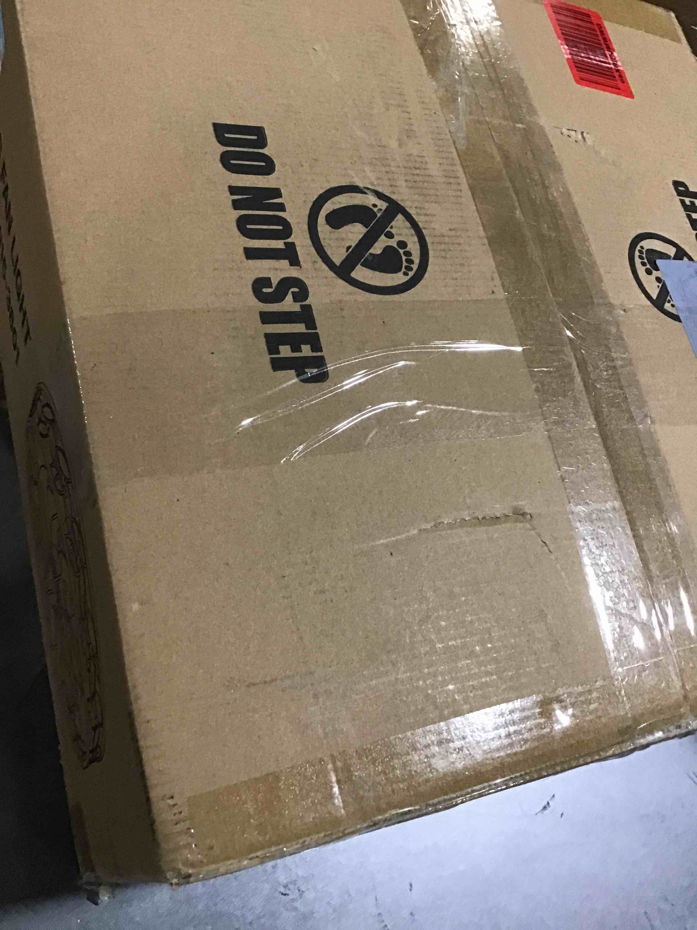 https://s3.amazonaws.com/lotting-images-prod/bidfta/RED6114239_1716578646300.jpeg