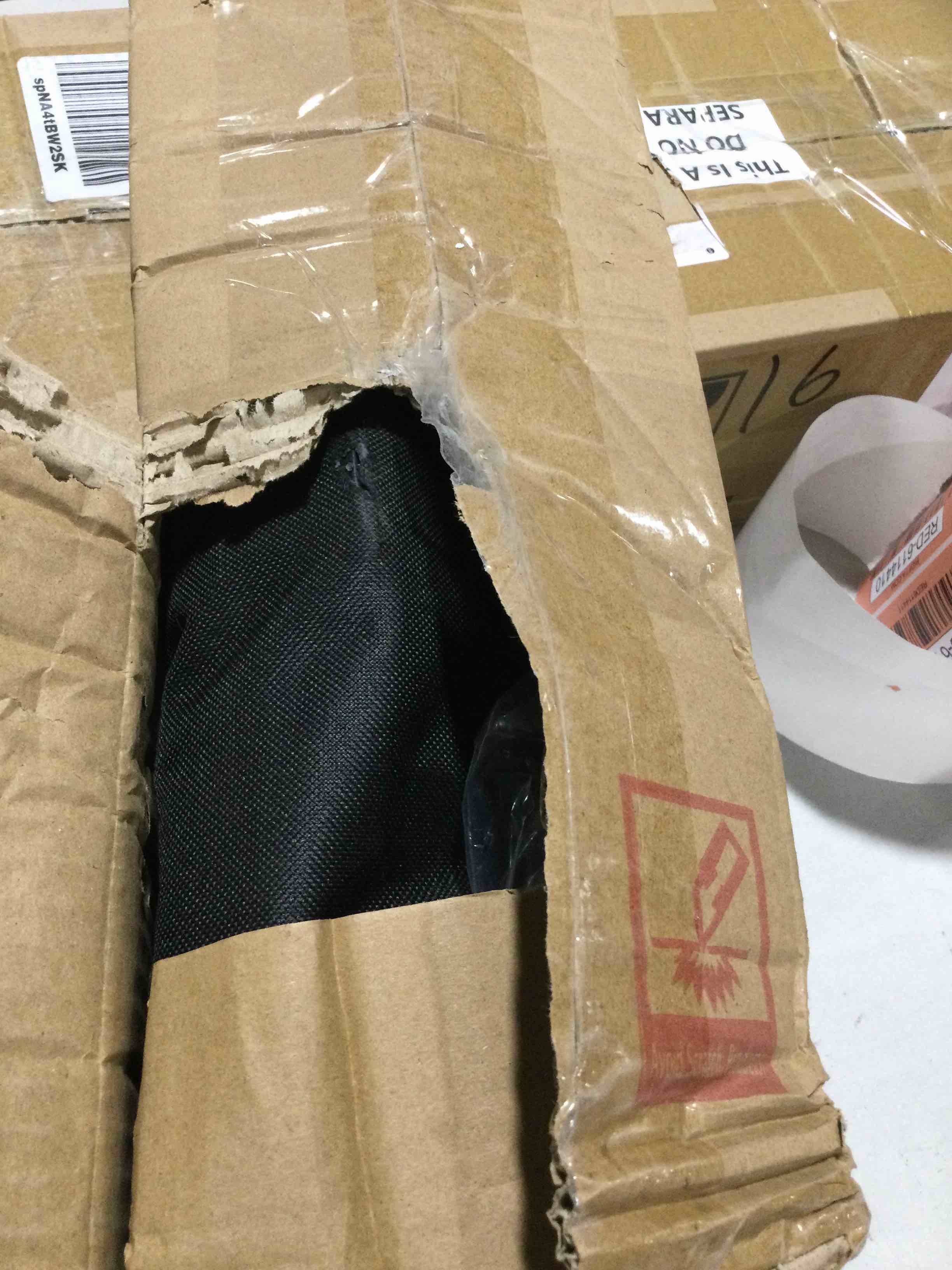 https://s3.amazonaws.com/lotting-images-prod/bidfta/RED6114407_1716896601574.jpeg