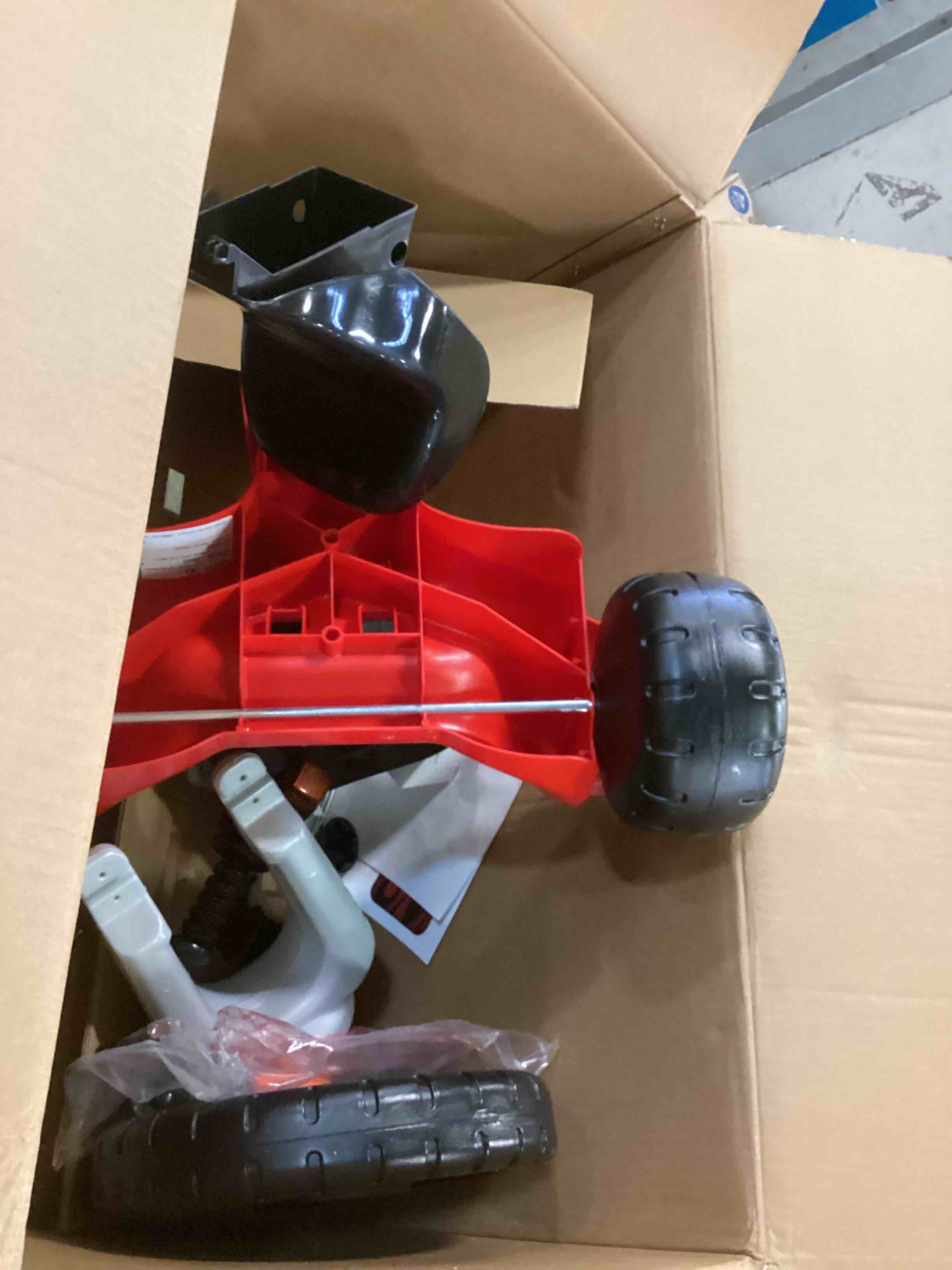 https://s3.amazonaws.com/lotting-images-prod/bidfta/RED6117540_1709926056860.jpeg