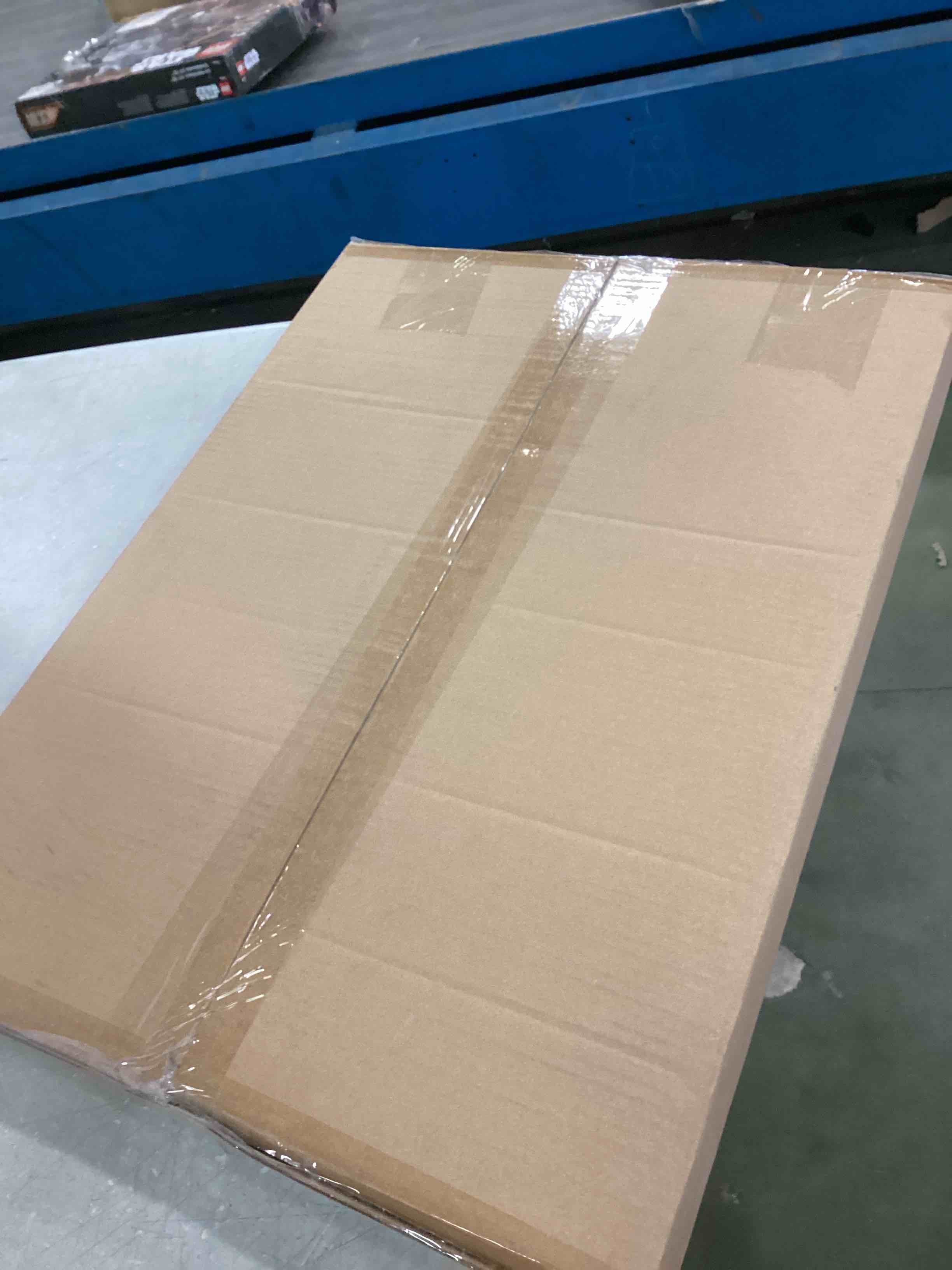 https://s3.amazonaws.com/lotting-images-prod/bidfta/RED6118037_1710273861035.jpeg