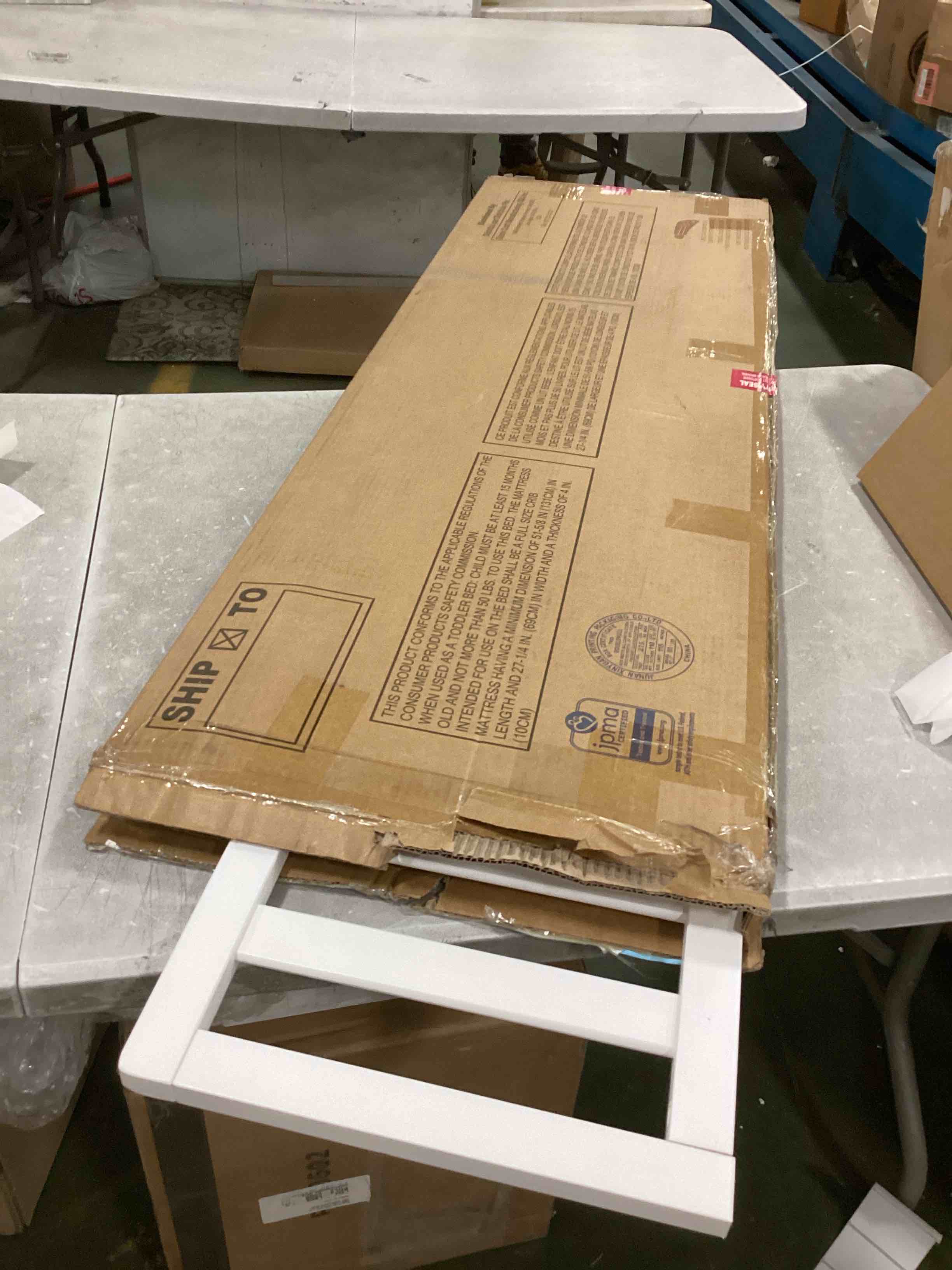 https://s3.amazonaws.com/lotting-images-prod/bidfta/RED6118524_1710505492141.jpeg
