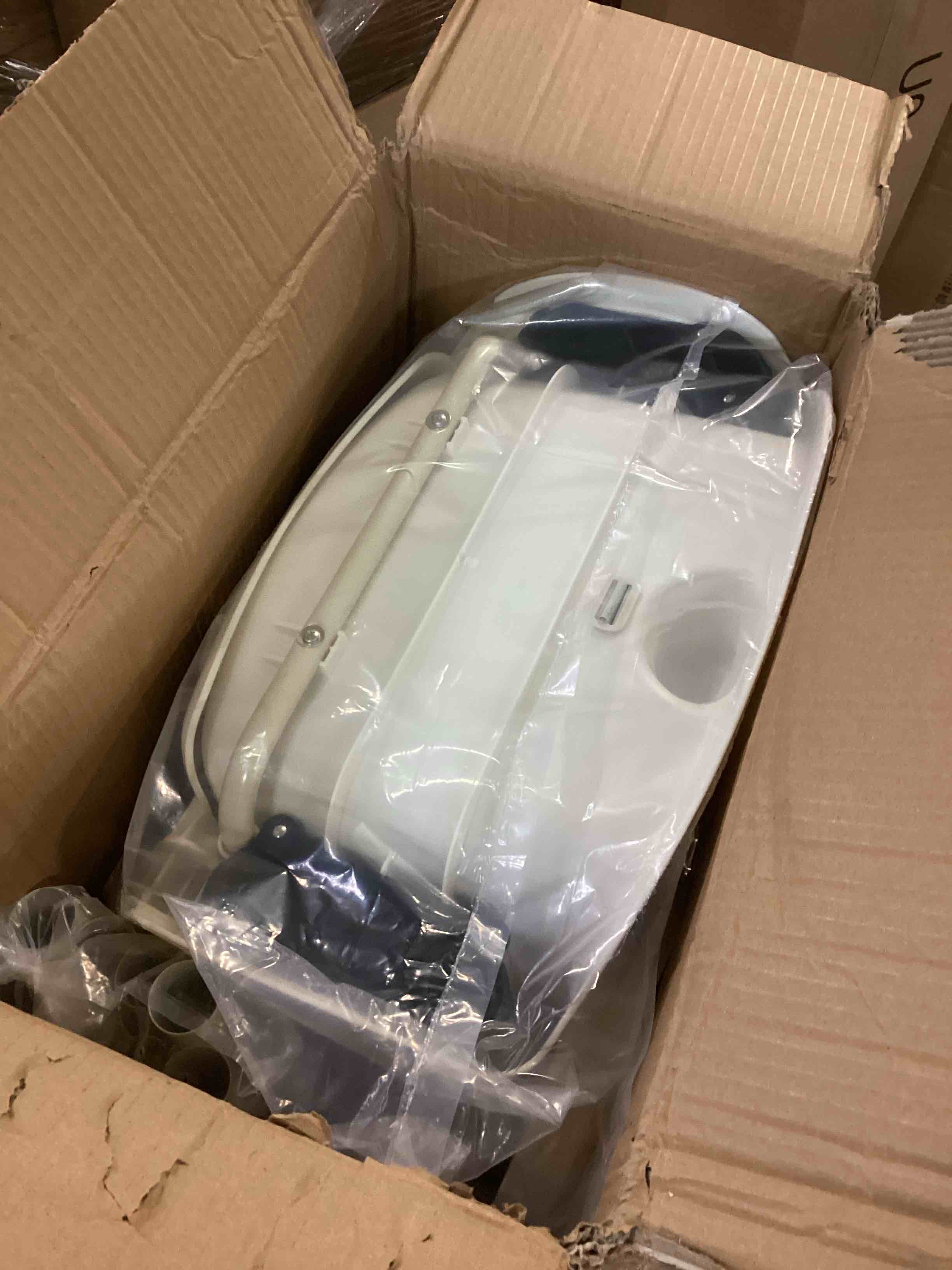 https://s3.amazonaws.com/lotting-images-prod/bidfta/RED6118850_1710774067947.jpeg