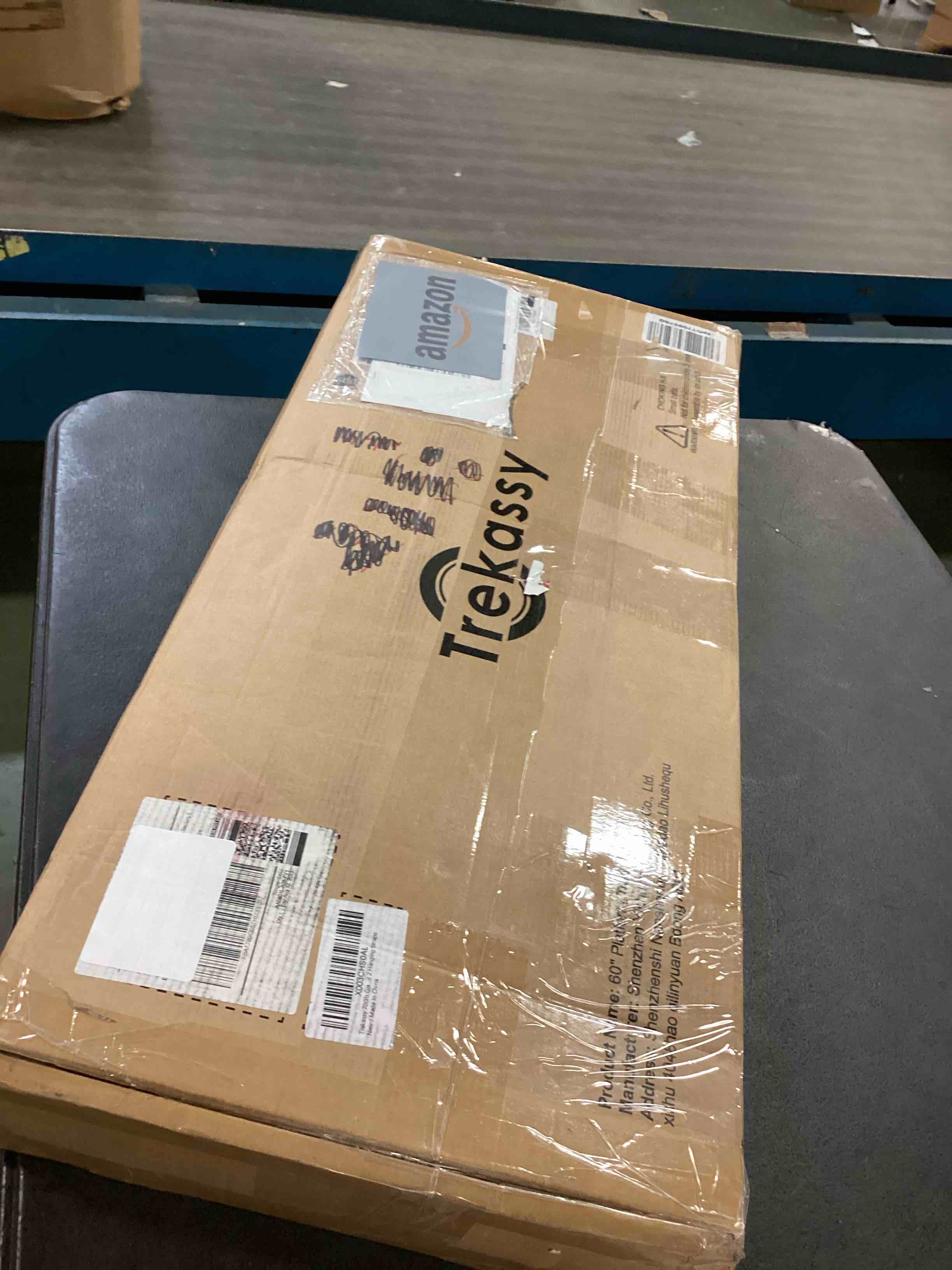 https://s3.amazonaws.com/lotting-images-prod/bidfta/RED6118907_1710782692604.jpeg