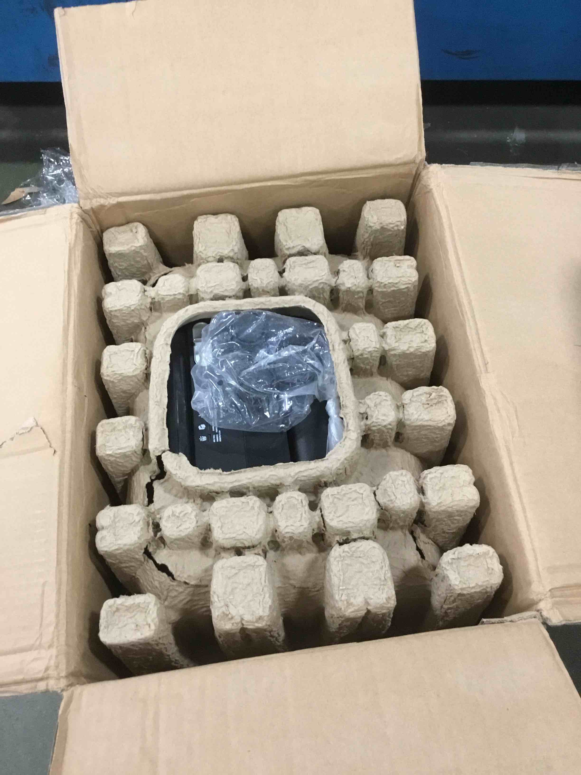 https://s3.amazonaws.com/lotting-images-prod/bidfta/RED6119293_1710341625304.jpeg