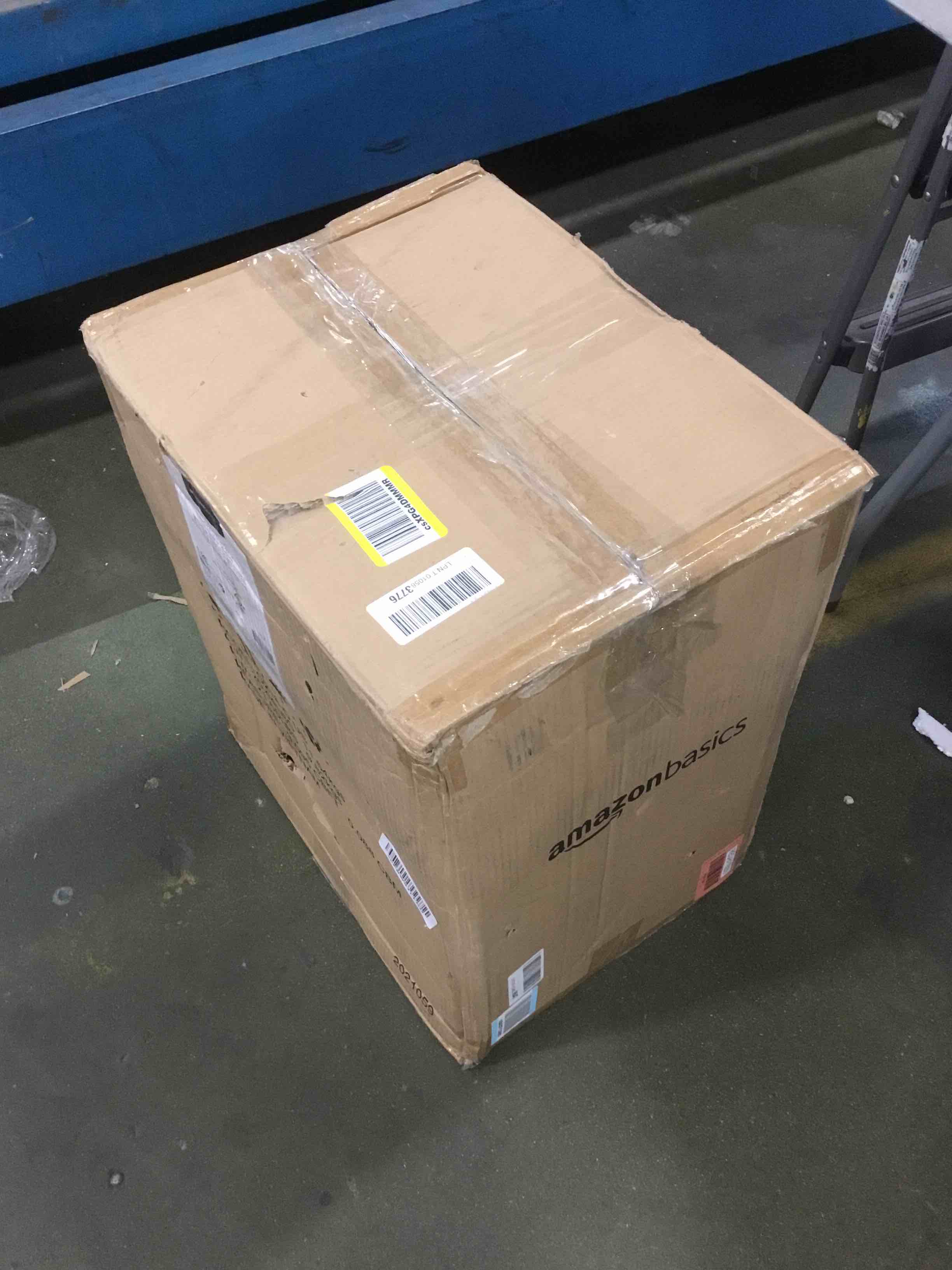 https://s3.amazonaws.com/lotting-images-prod/bidfta/RED6119293_1710341651968.jpeg