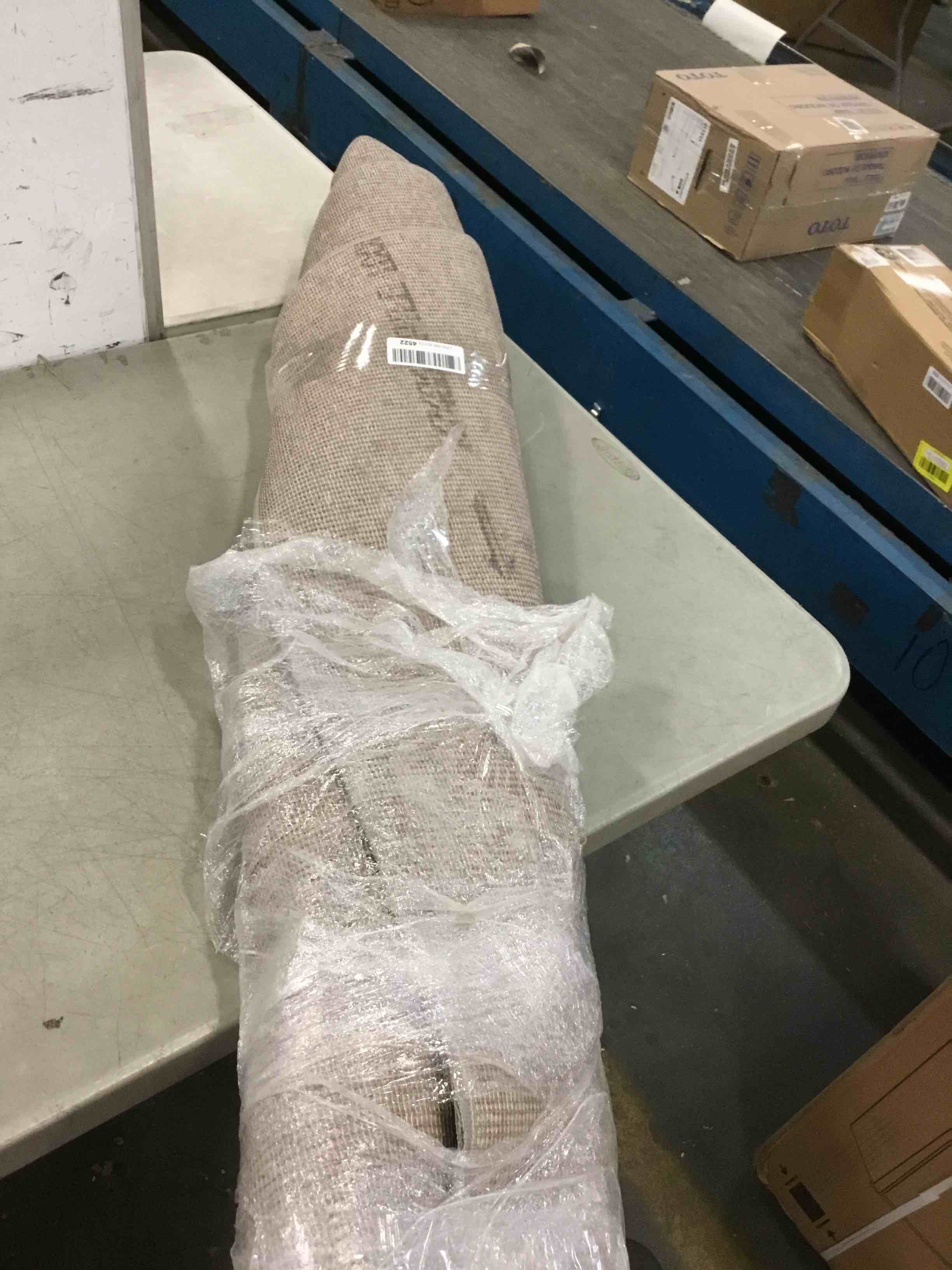 https://s3.amazonaws.com/lotting-images-prod/bidfta/RED6120092_1710791044141.jpeg